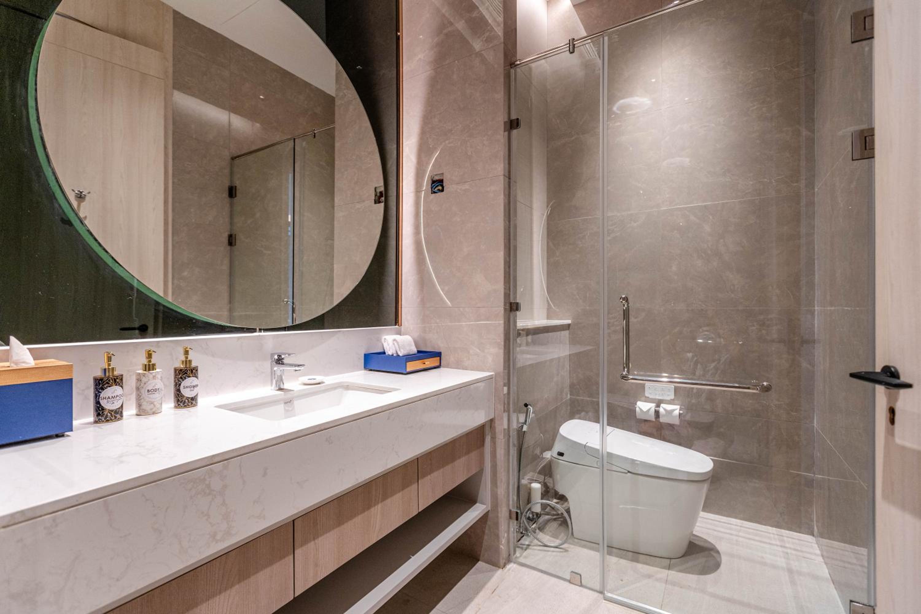 Penthouse Suite - Photo 6