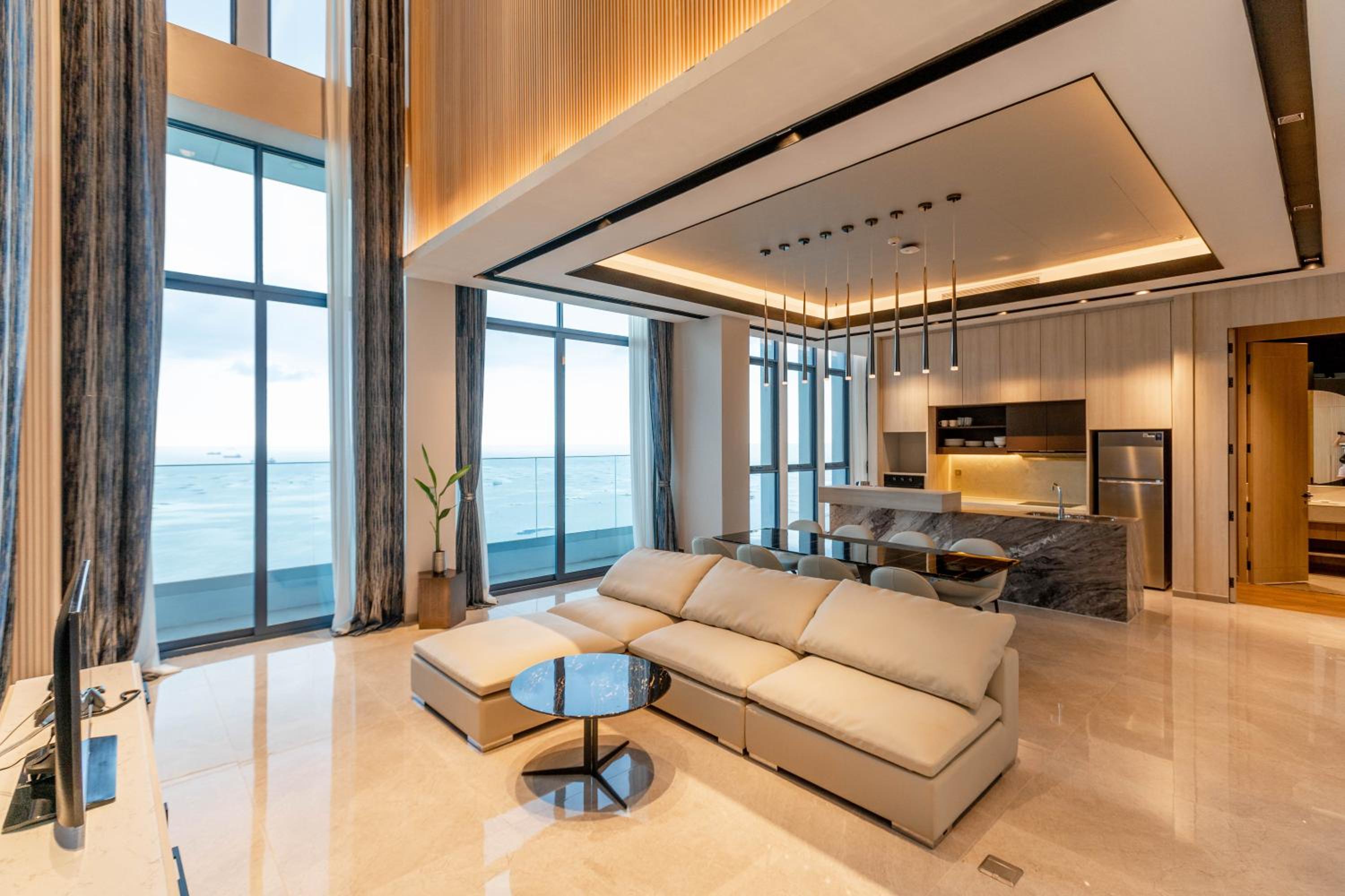 Penthouse Suite - Photo 5