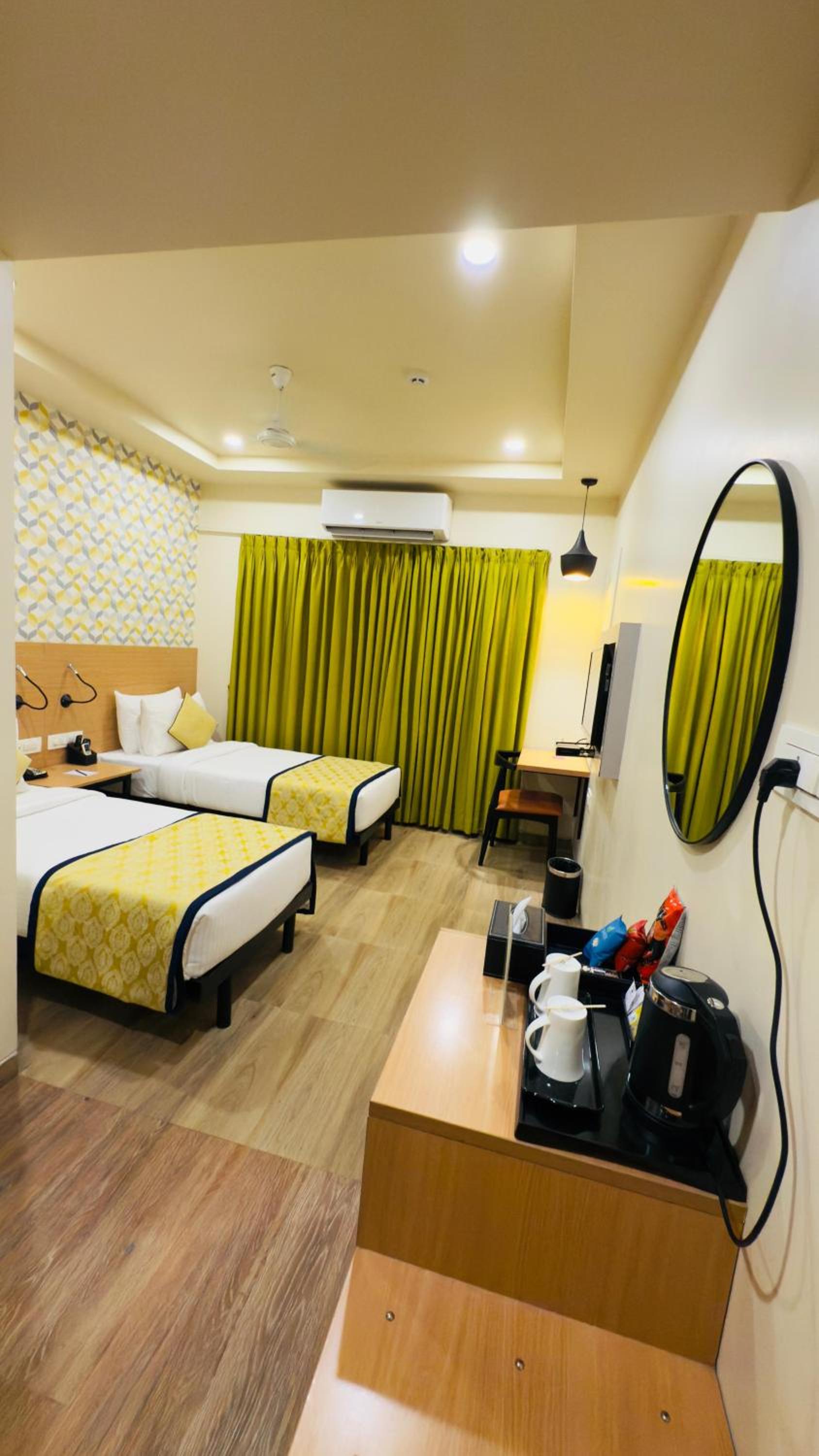 Twin Room - Photo 2