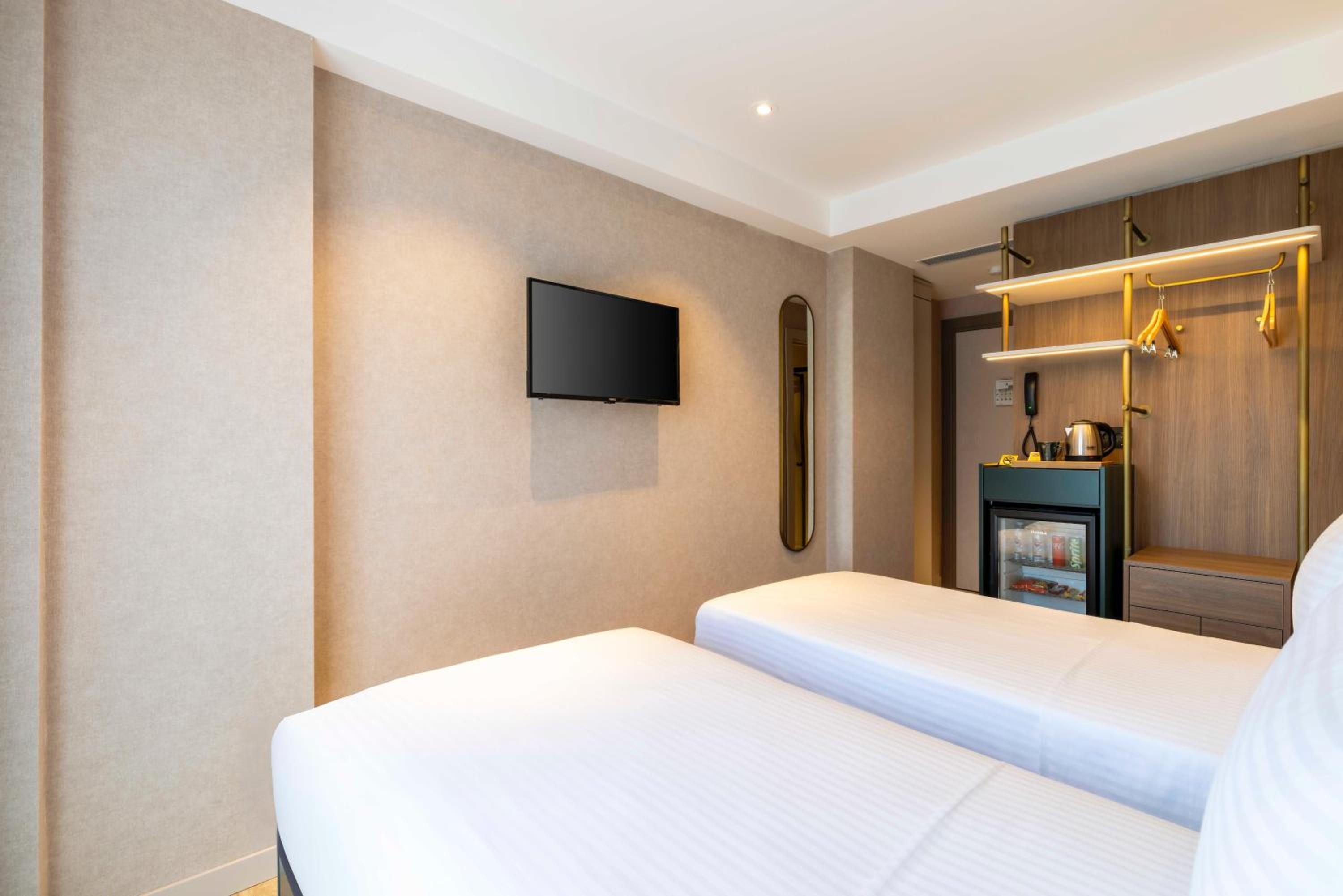 Superior Twin Room photo 3
