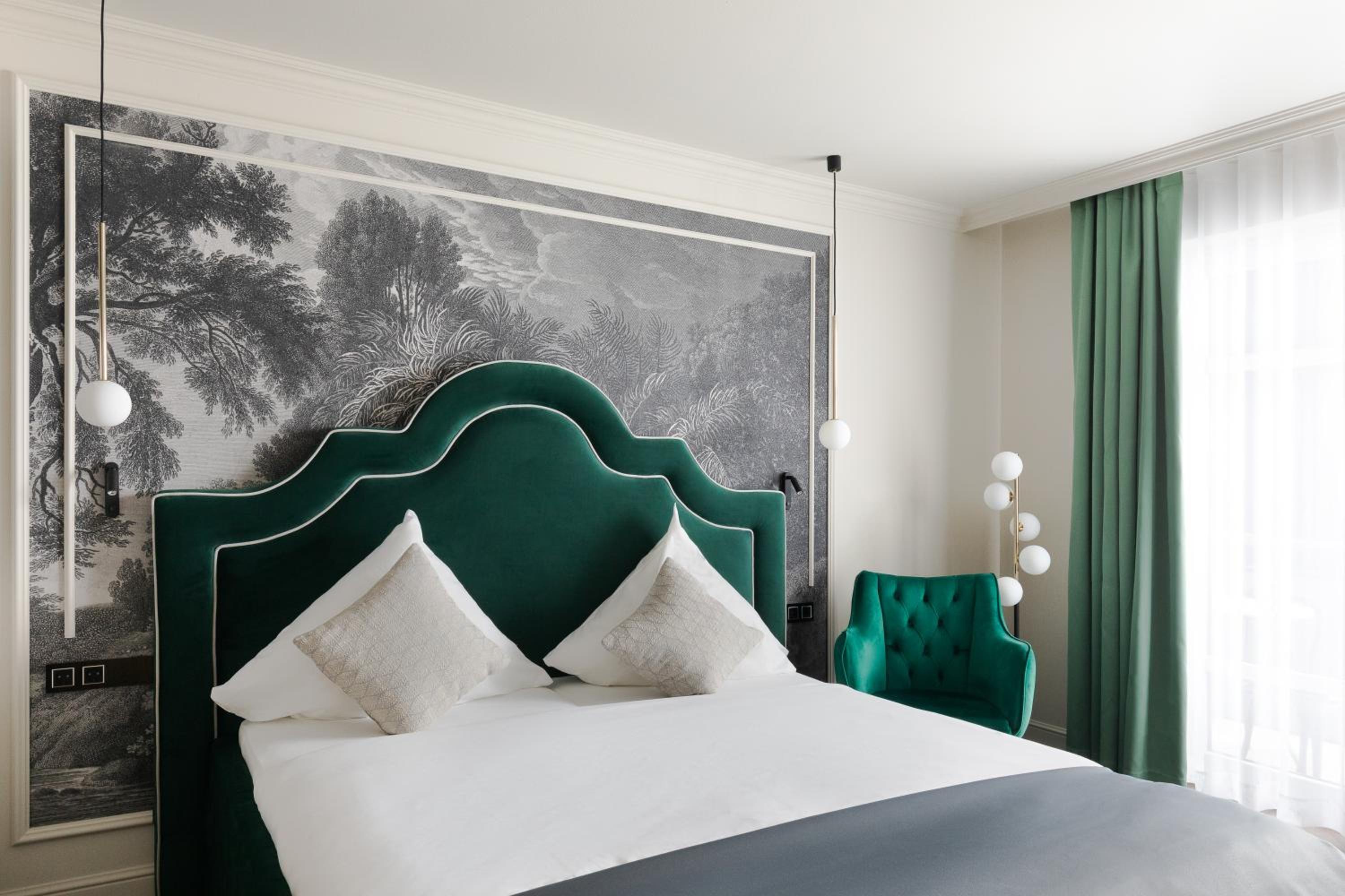 Superior Double Room with Balcony photo 2
