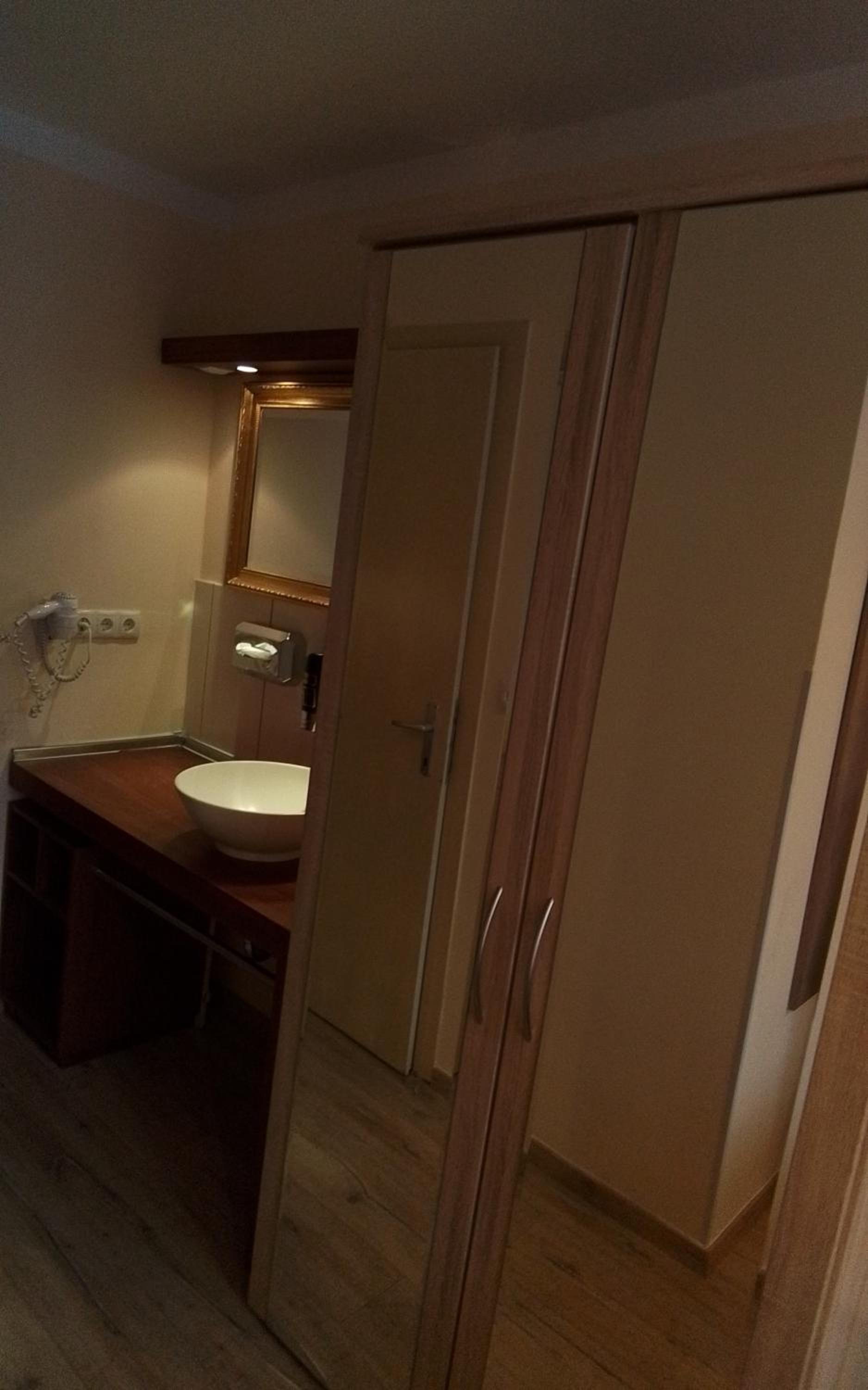 Small Double Room photo 3