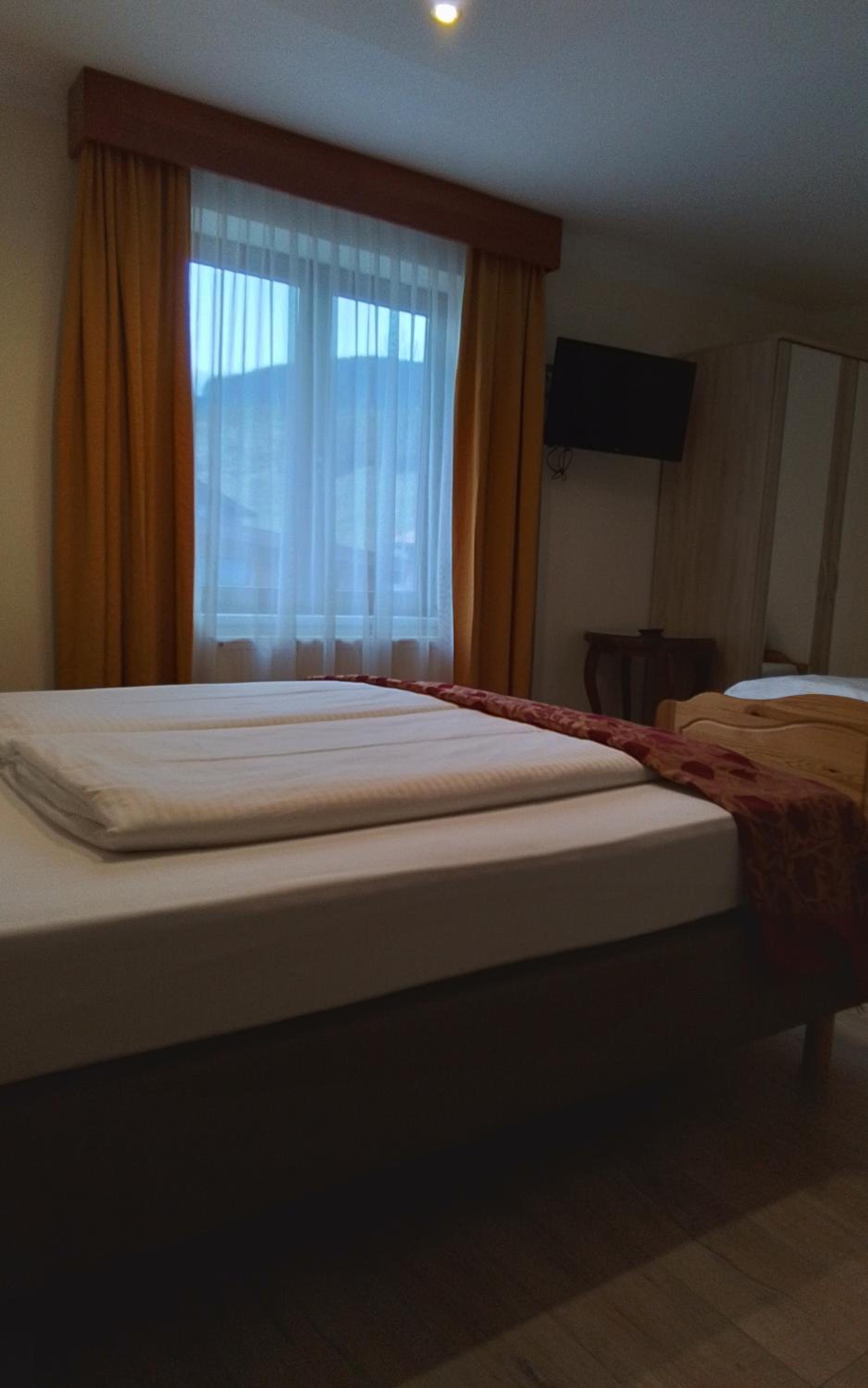 Comfort Triple Room with Shower photo 1