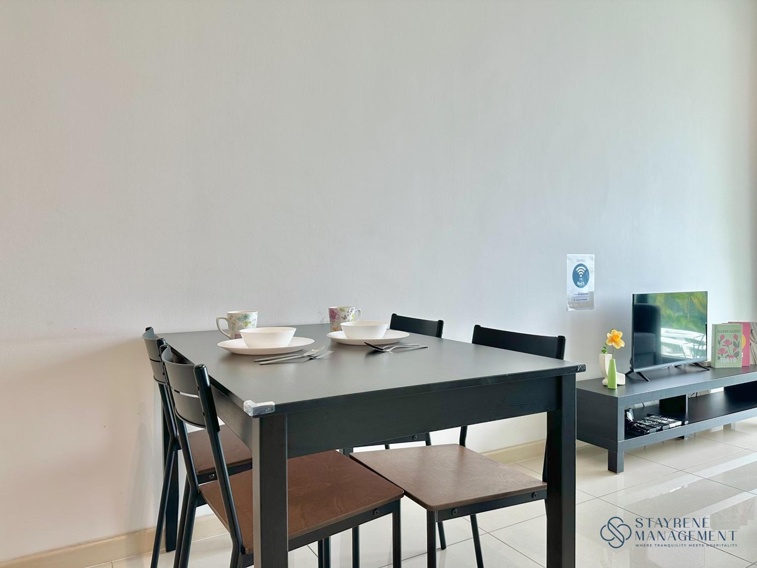 One-Bedroom Apartment photo 2