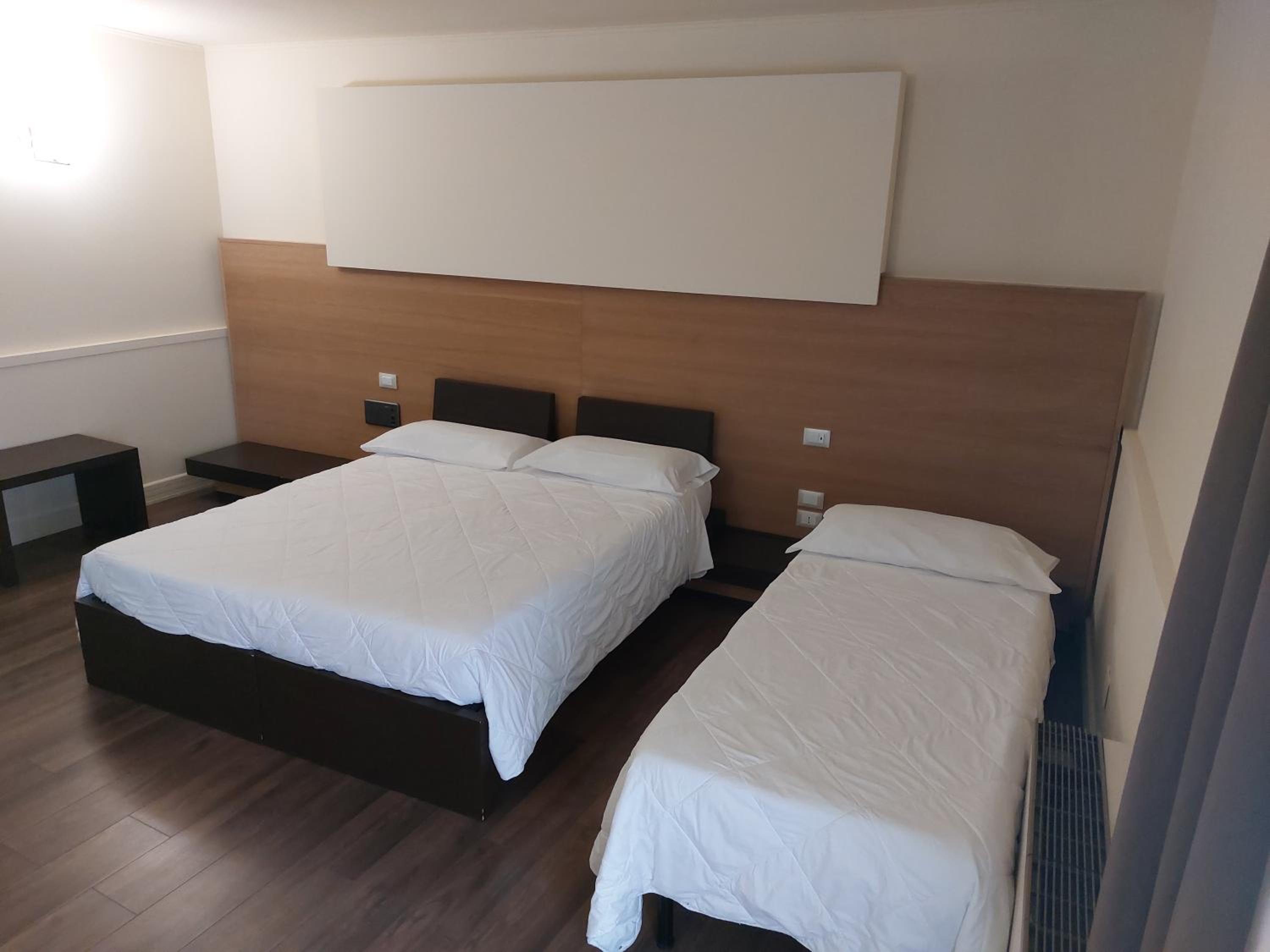 Standard Quadruple Room photo 3