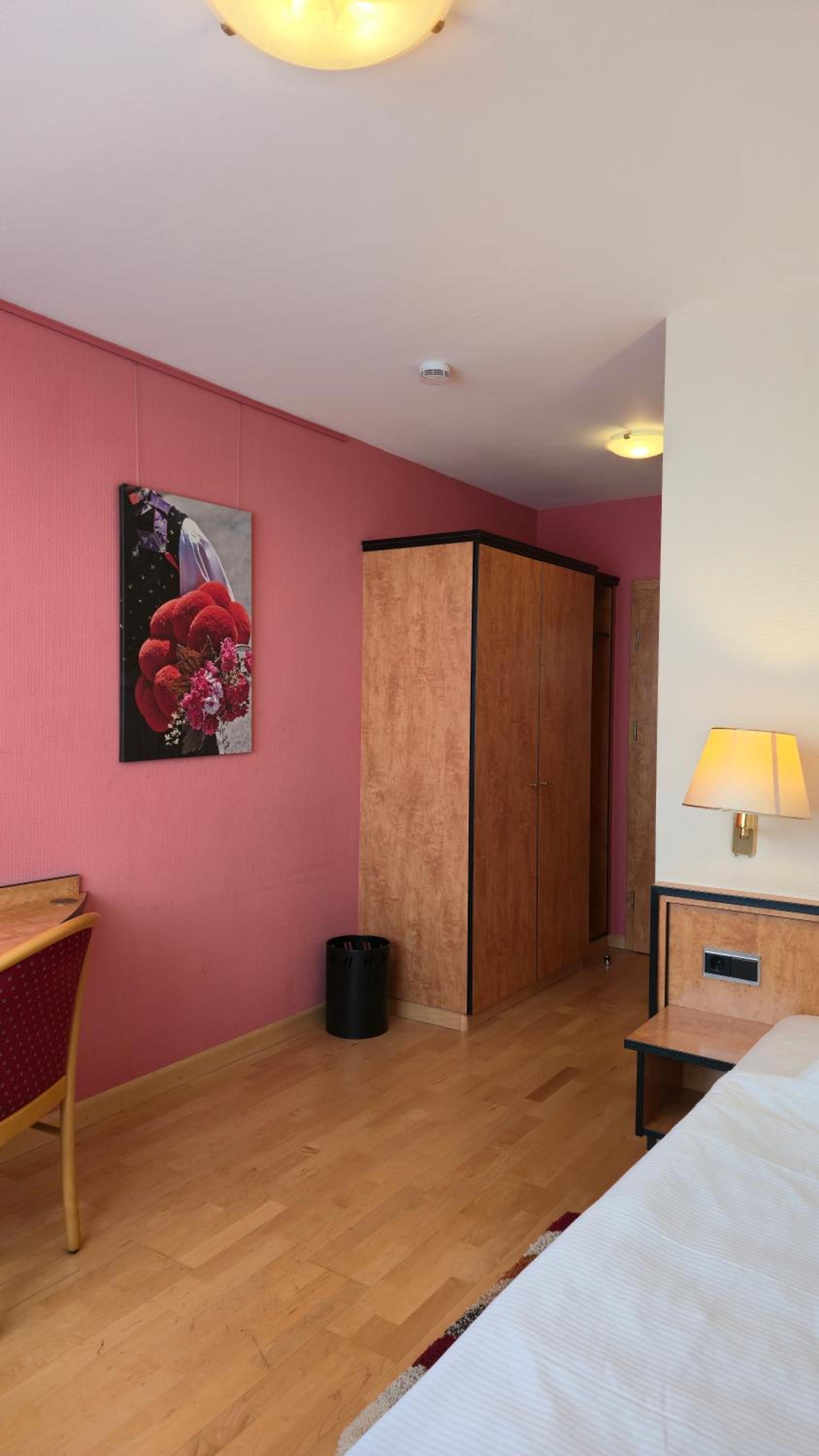 Small Single Room