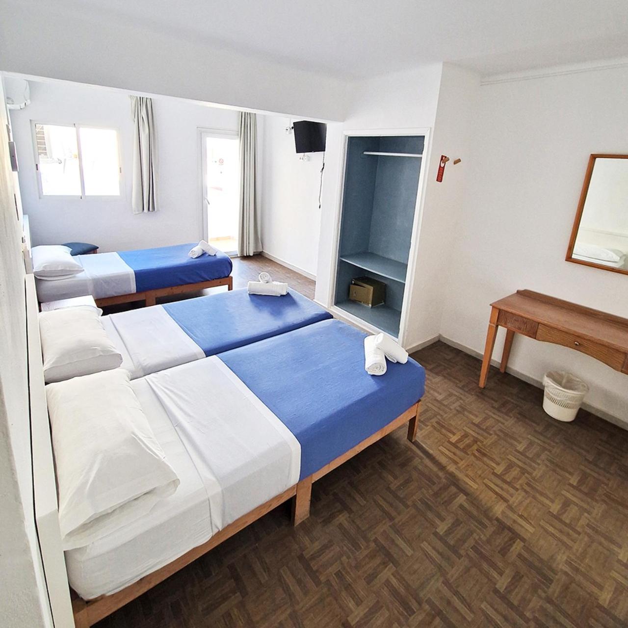 Habitación Doble Deluxe con Cama Extra