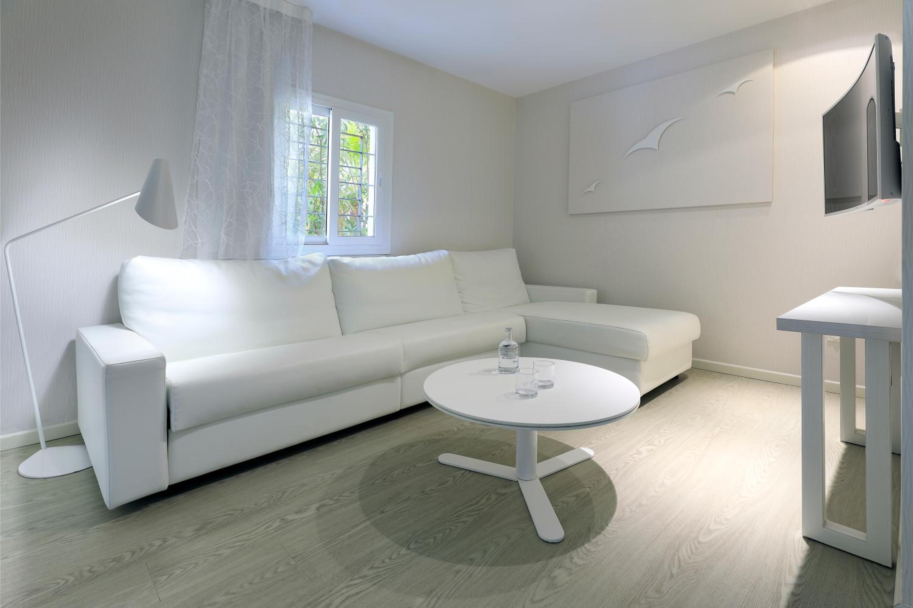 Suite with Private Pool