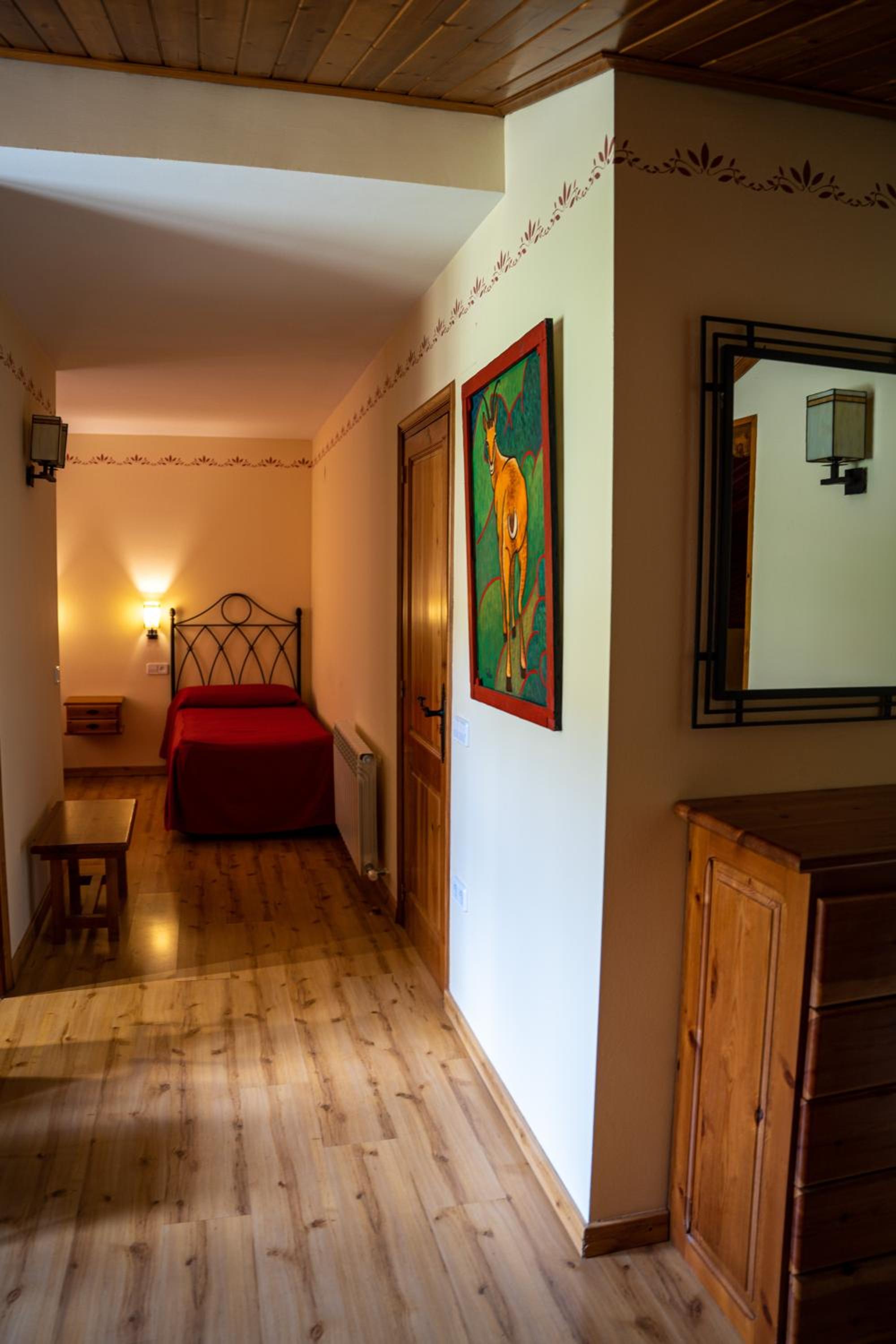 Deluxe Quadruple Room - Photo 3