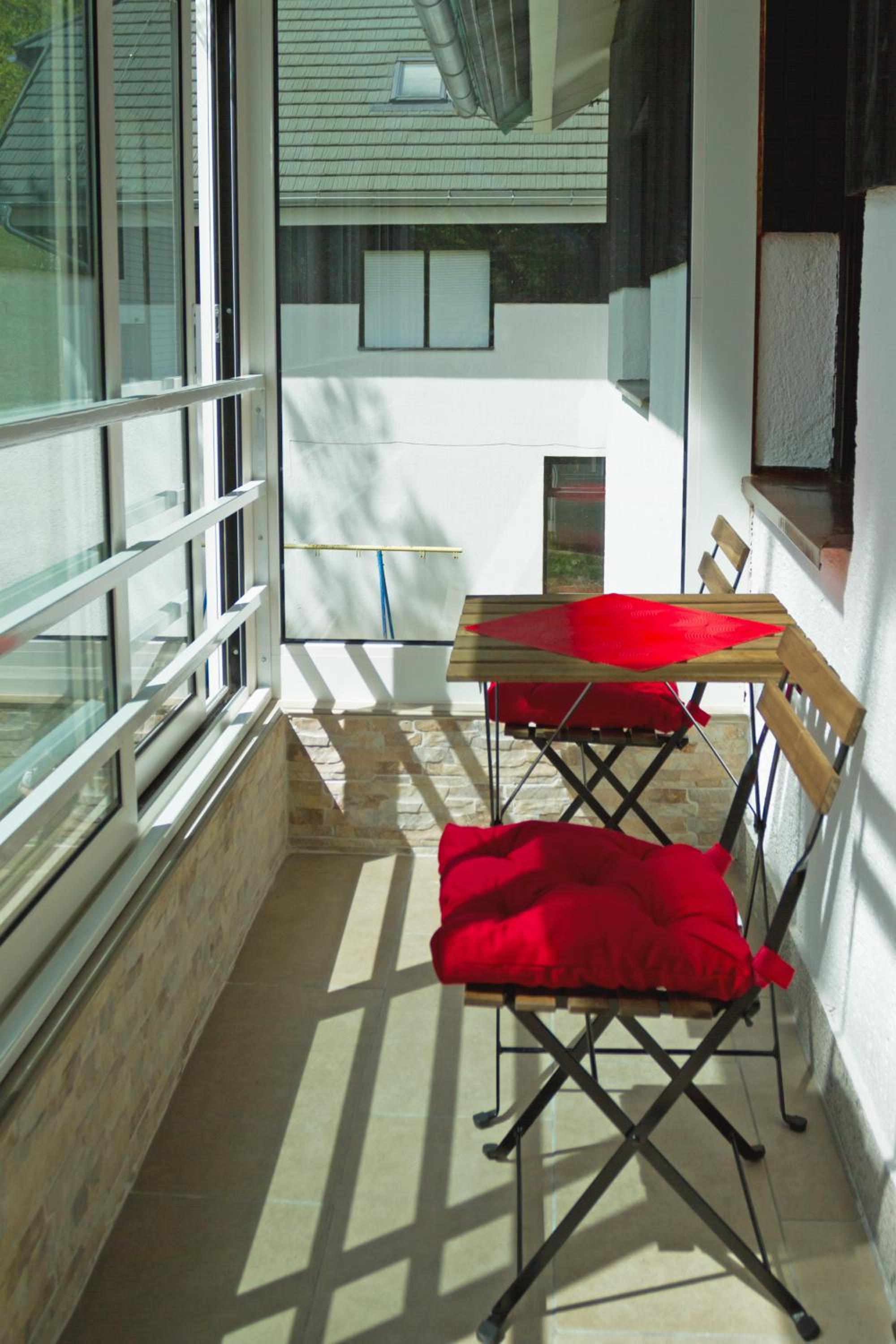 One-Bedroom Apartment - Photo 9
