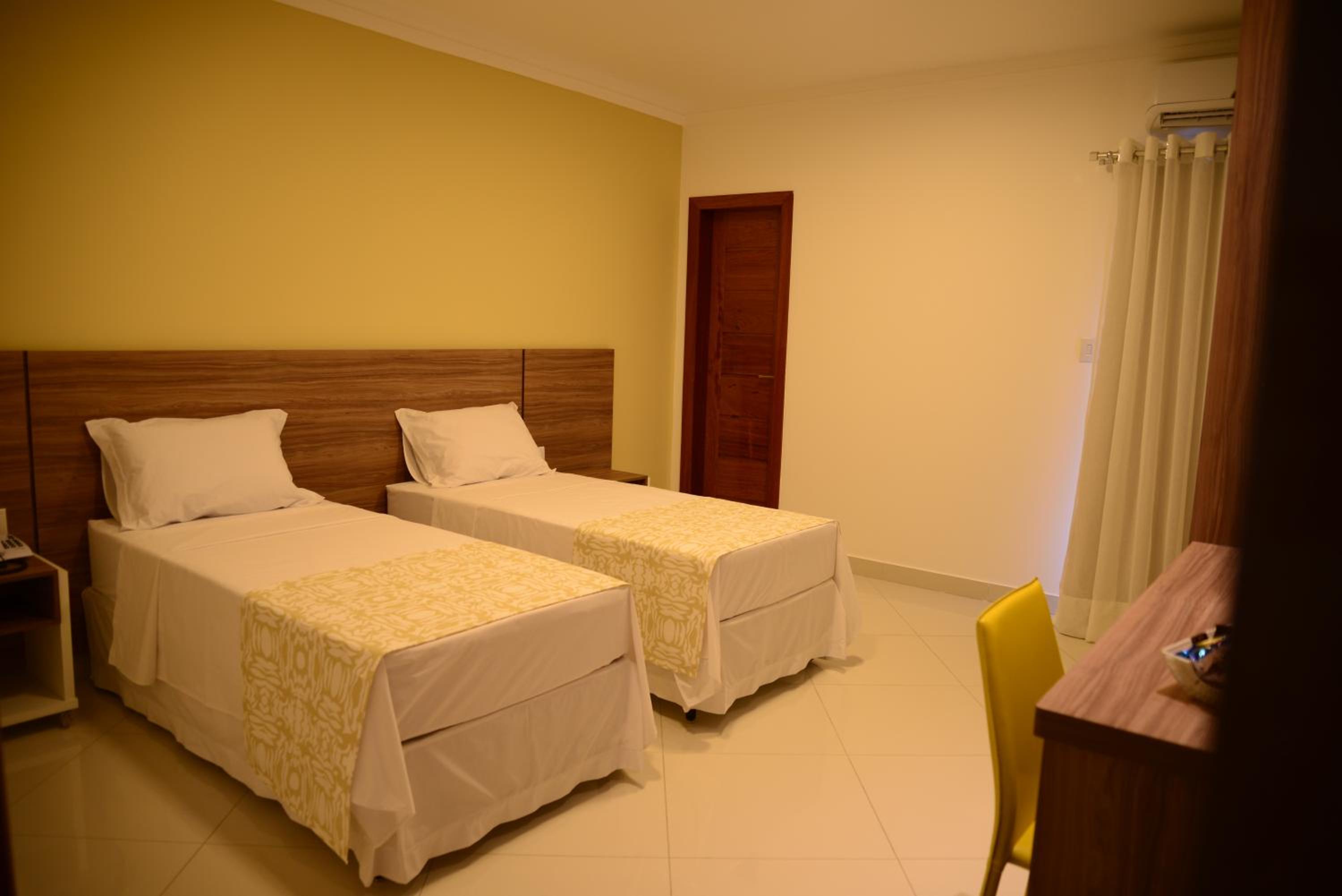Large Twin Room
