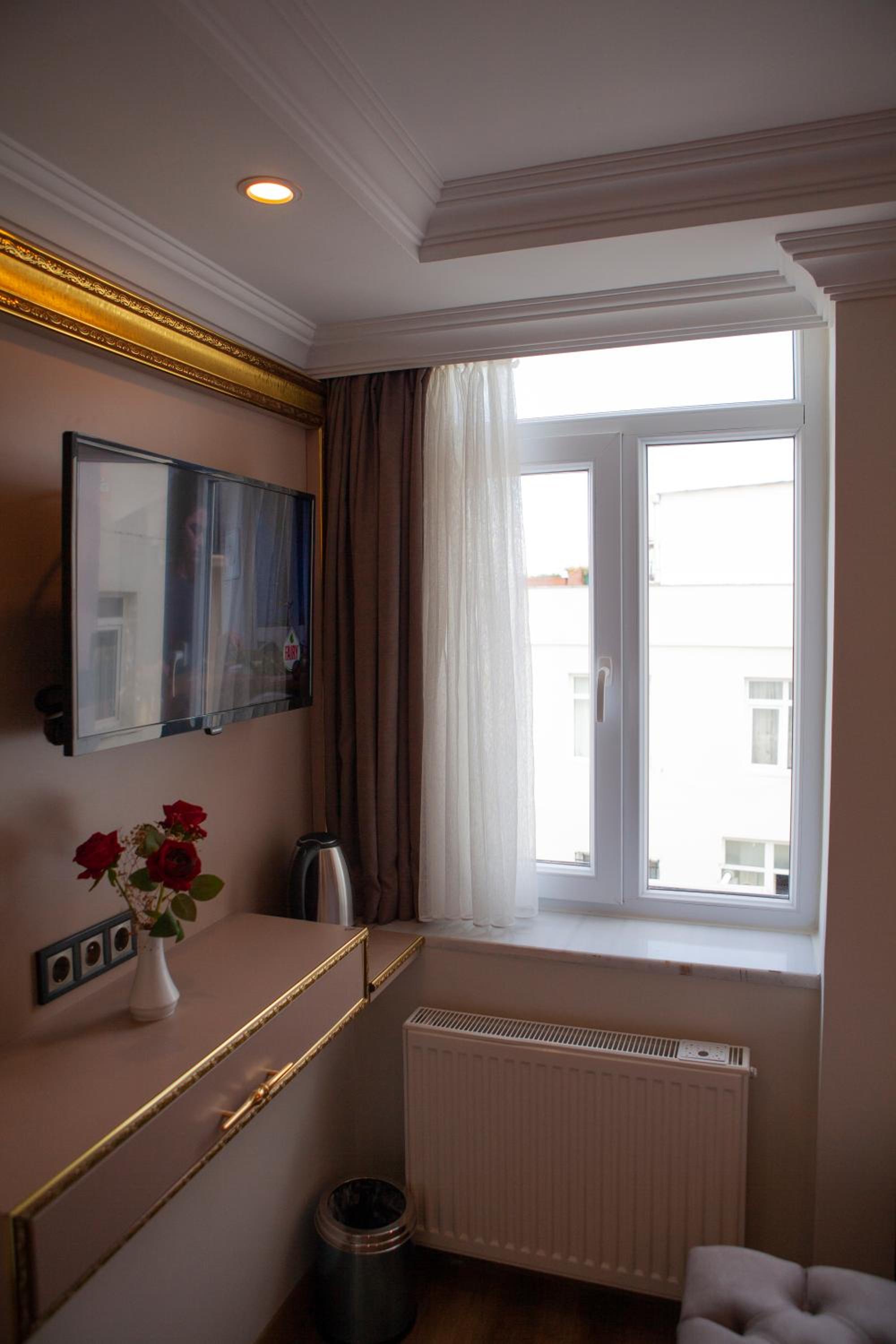 Small Double Room photo 1