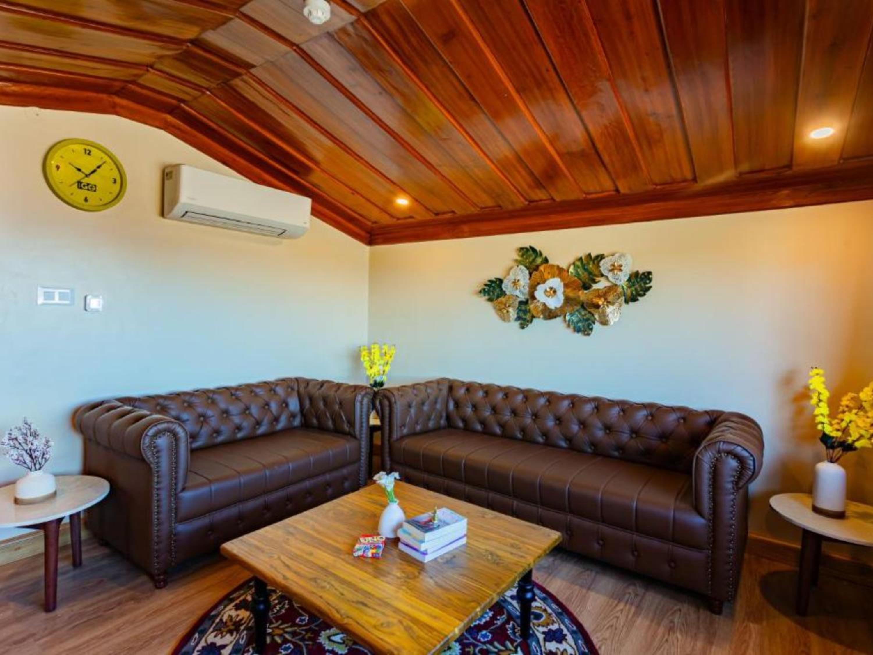 Premium Attic Room With Mountain View - Photo 3