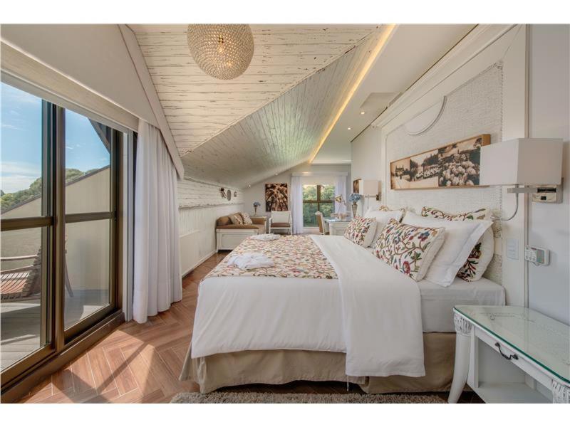 Junior Suite with Balcony photo 3