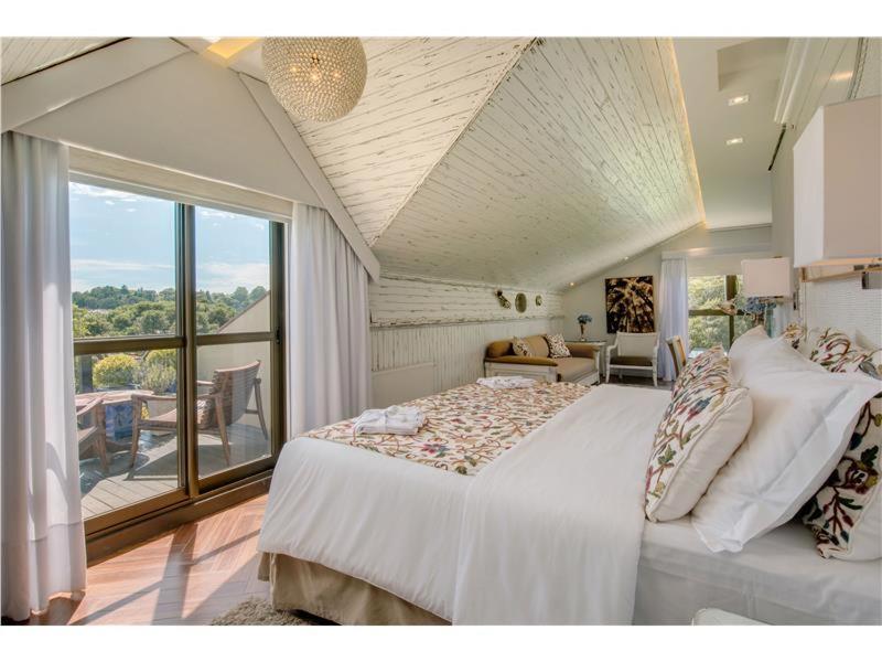 Junior Suite with Balcony