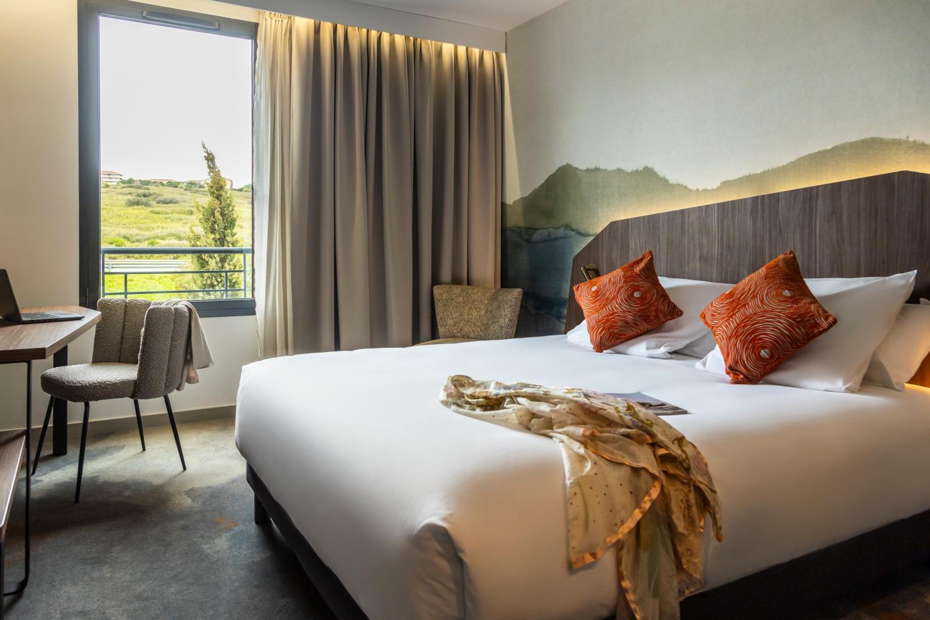 Superior Queen Room with Garden View - Photo 1