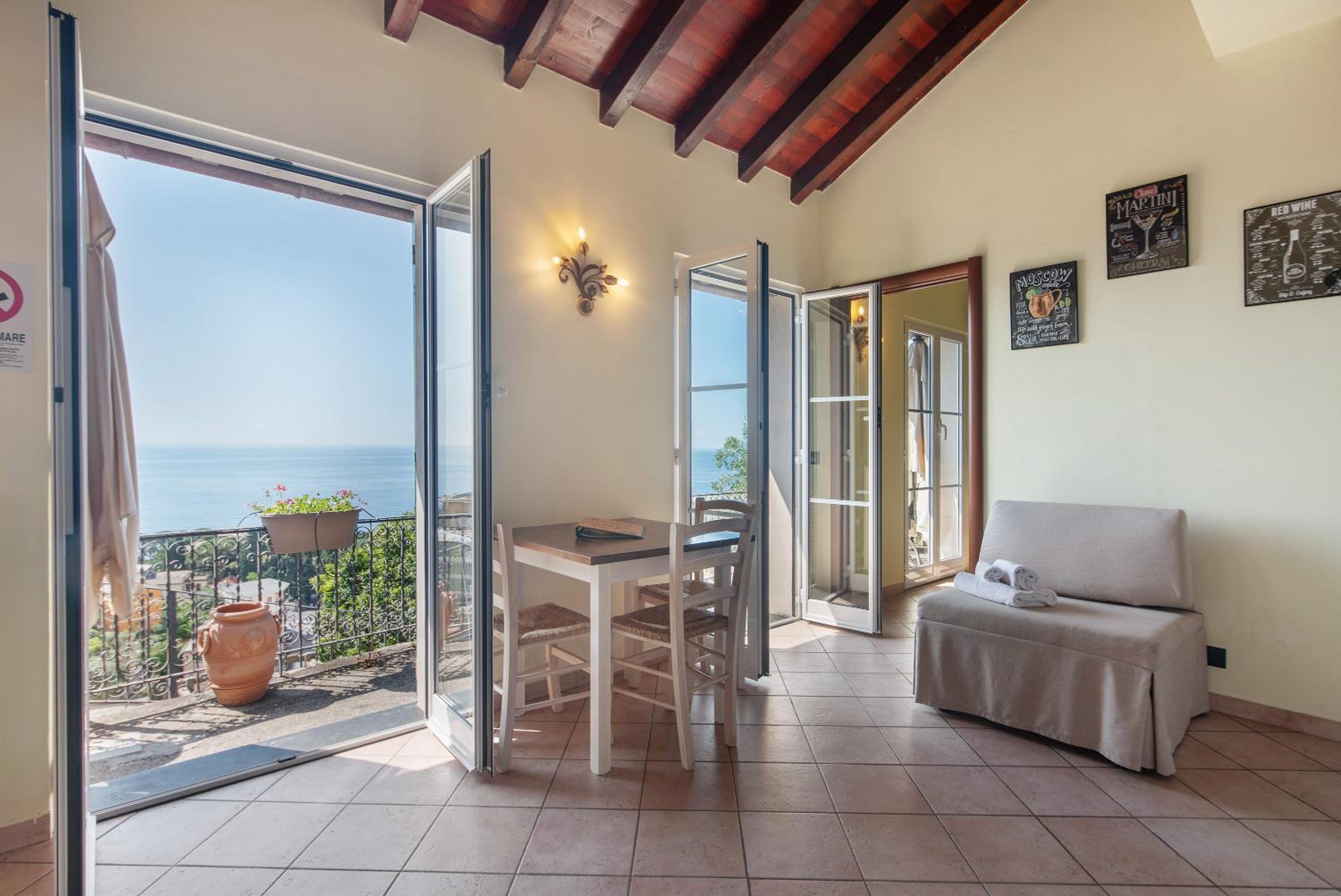 Superior Apartment with City View photo 3