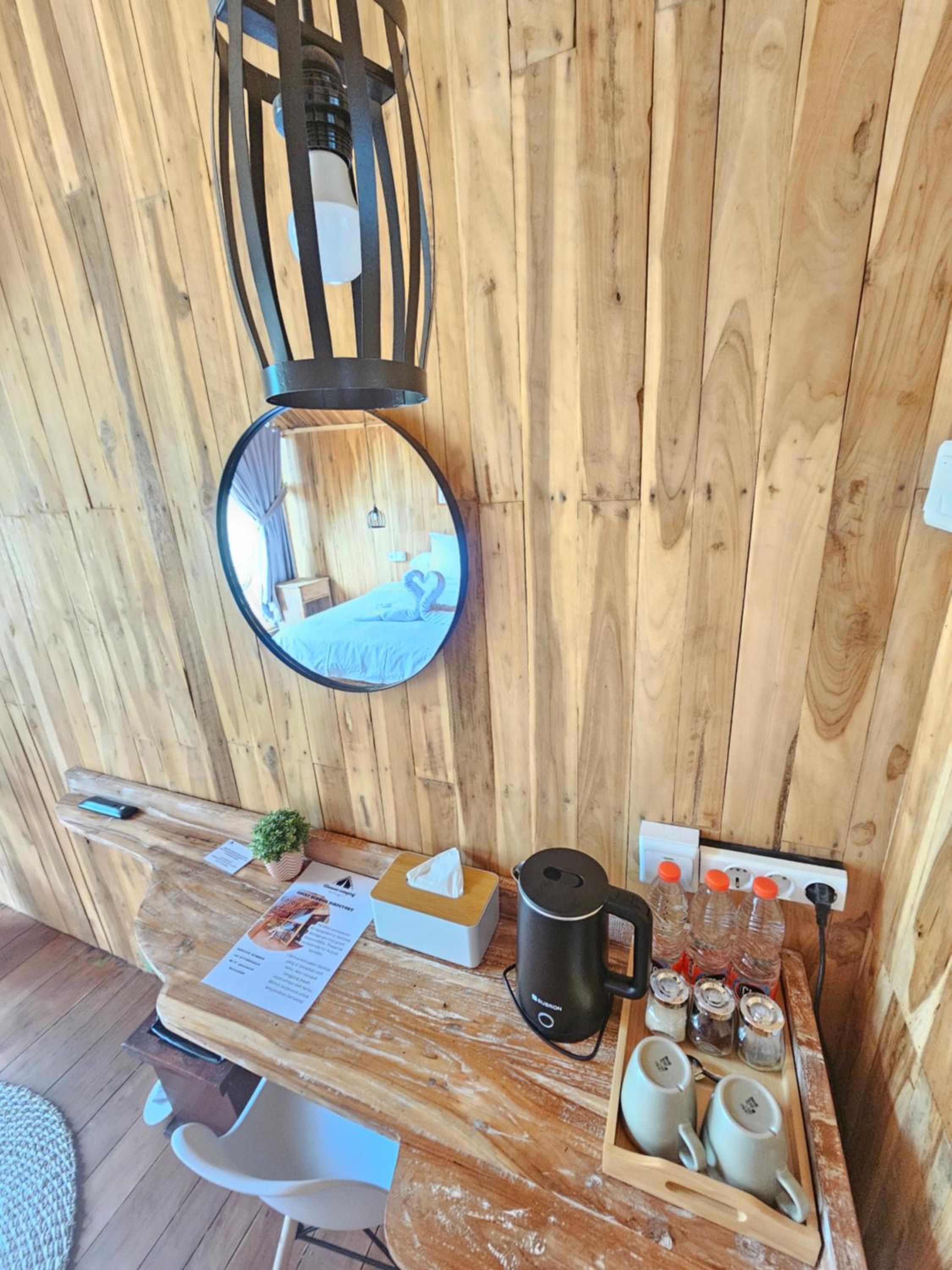 Suite with Mountain View - Photo 11
