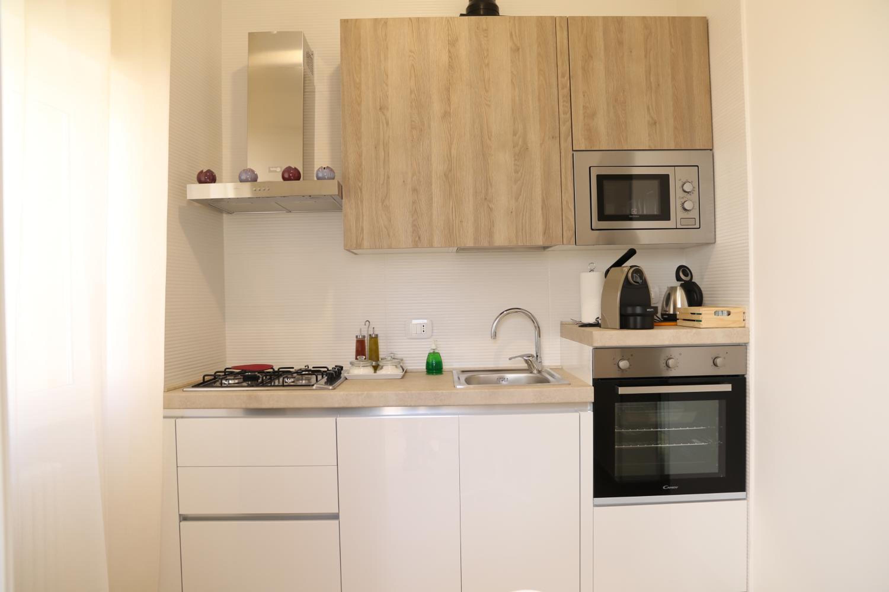 One-Bedroom Apartment - Photo 16