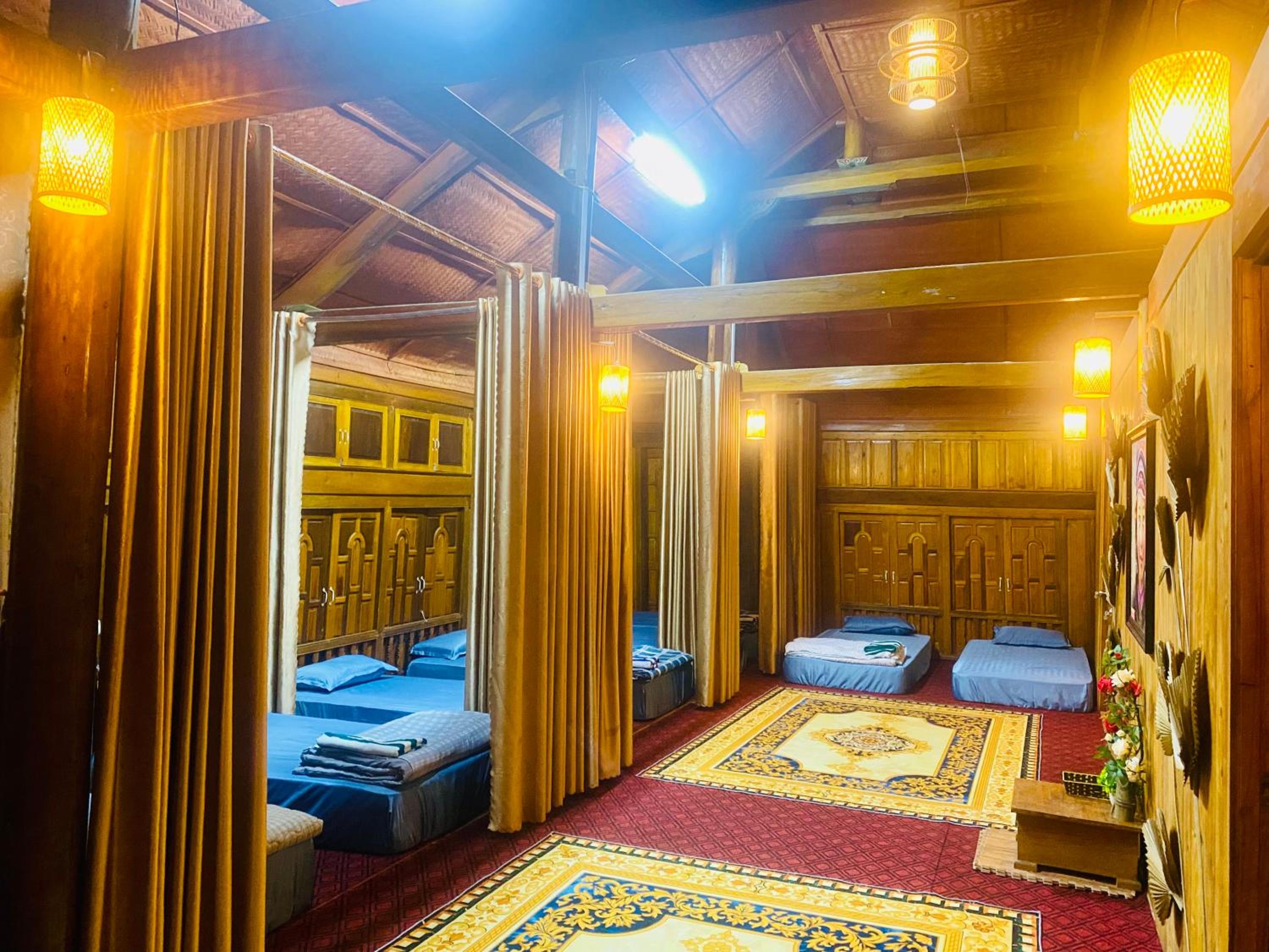 Bed in 4-Bed Mixed Dormitory Room photo 2