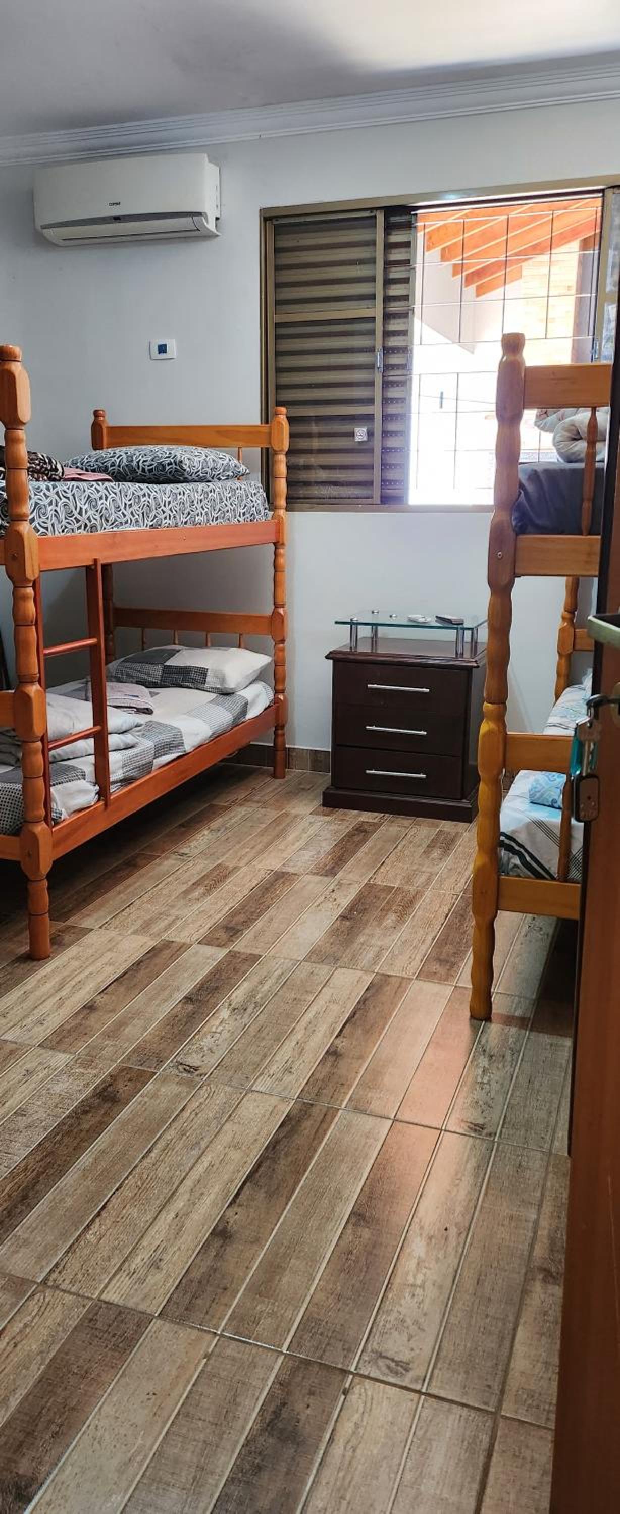 Economy Quadruple Room with Shared Bathroom photo 1