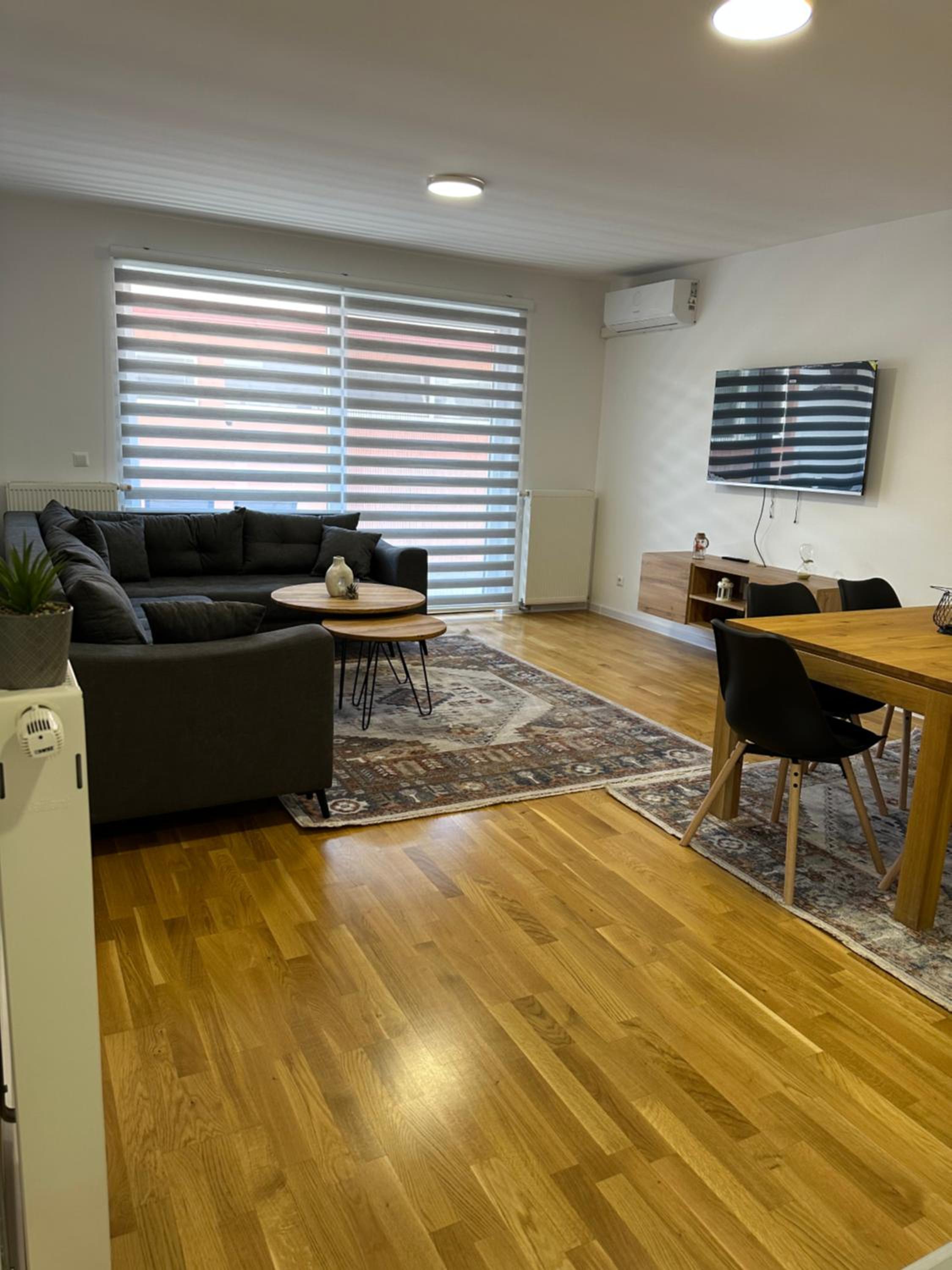 Three-Bedroom Deluxe Apartment