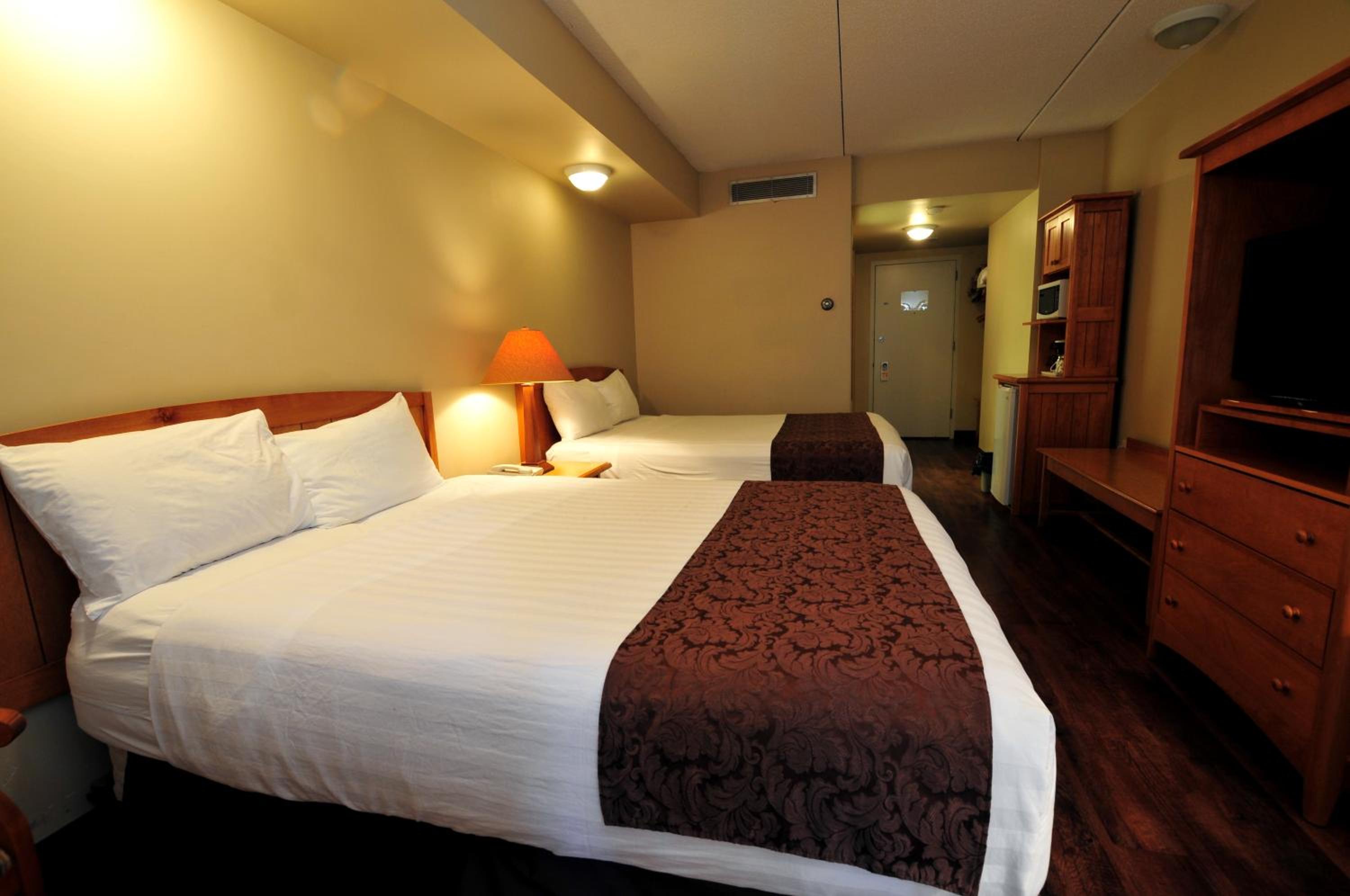 Queen Room photo 1