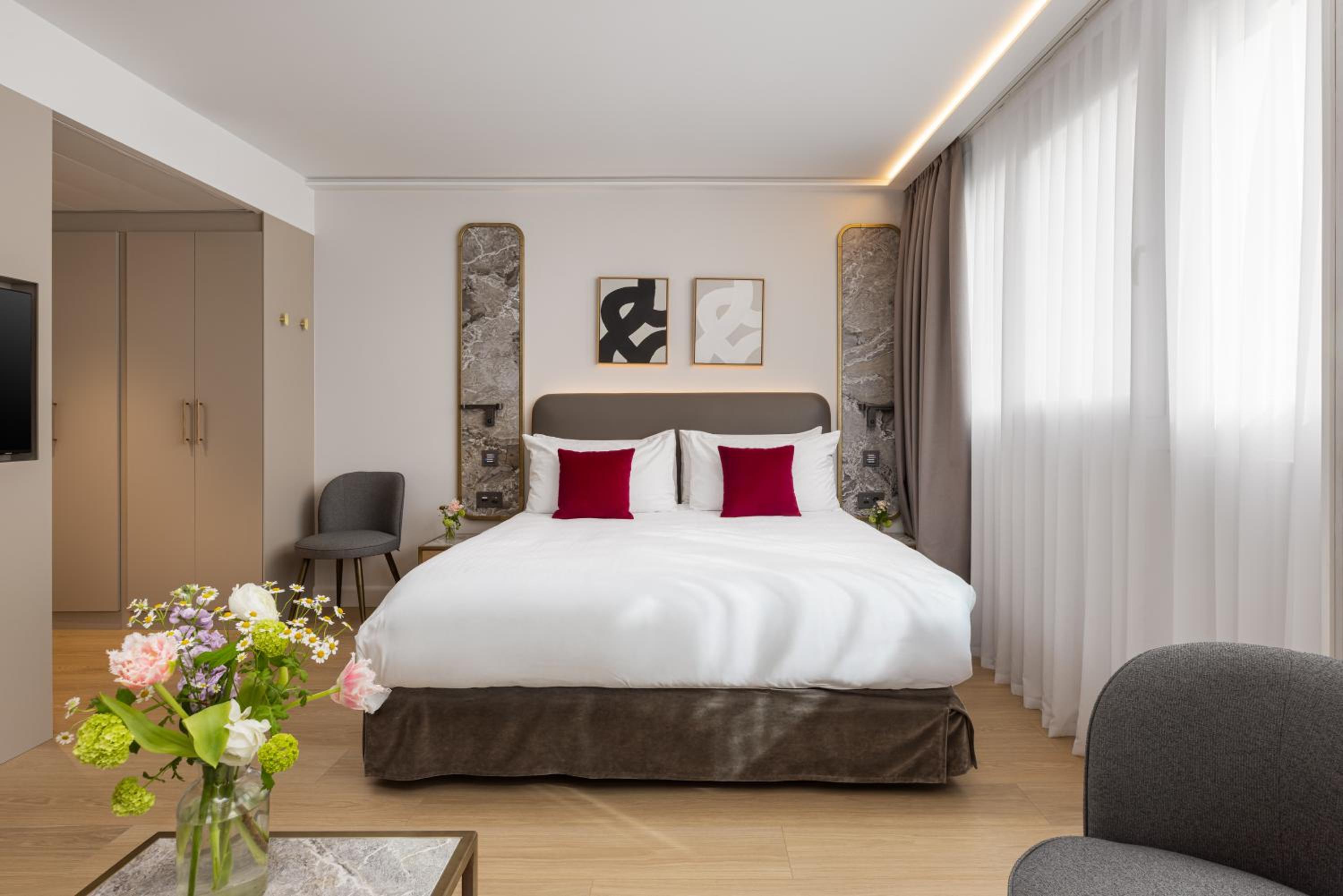 Elite One Bedroom thumbnail 6