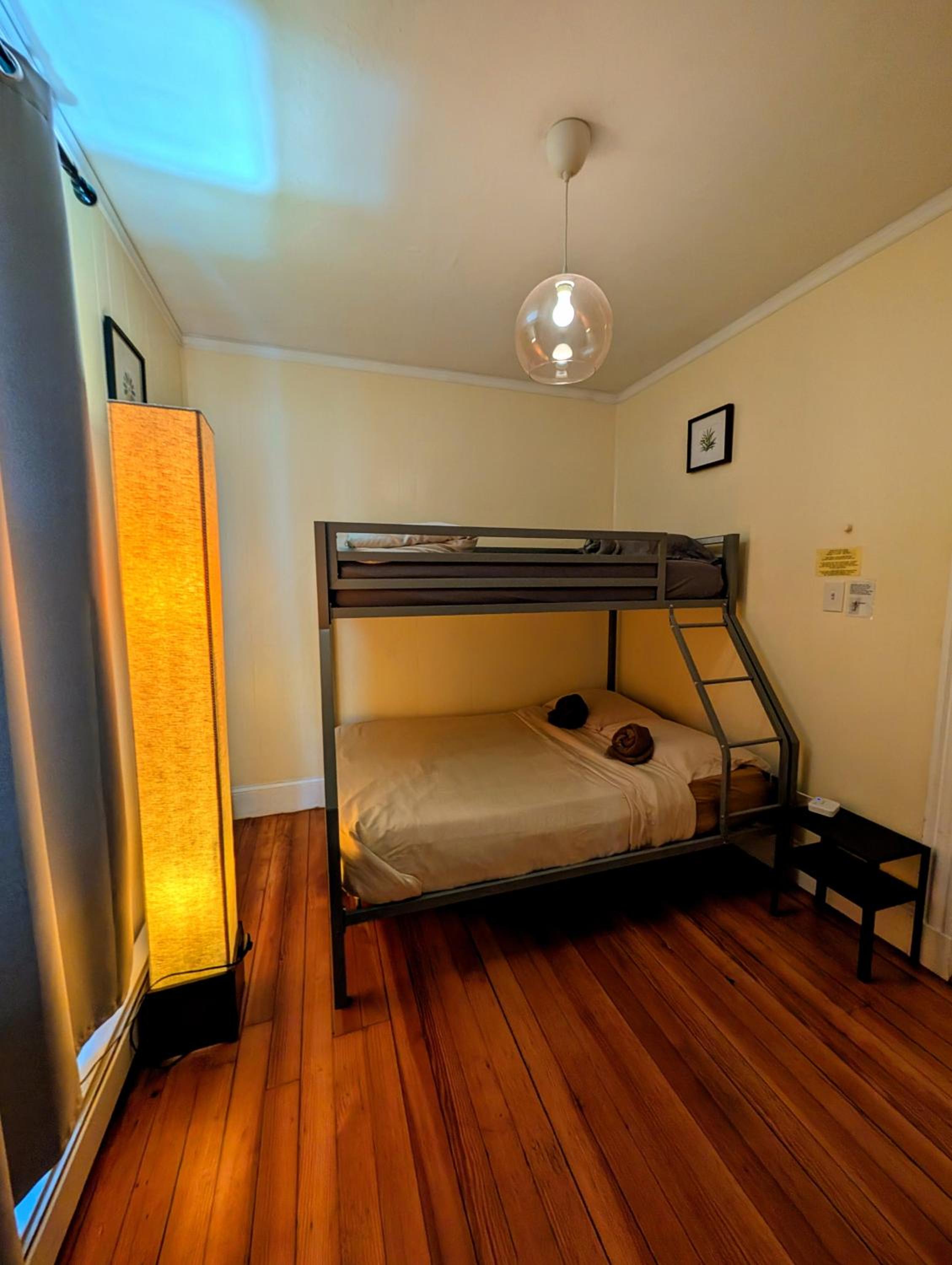 Basic Triple Room photo 3