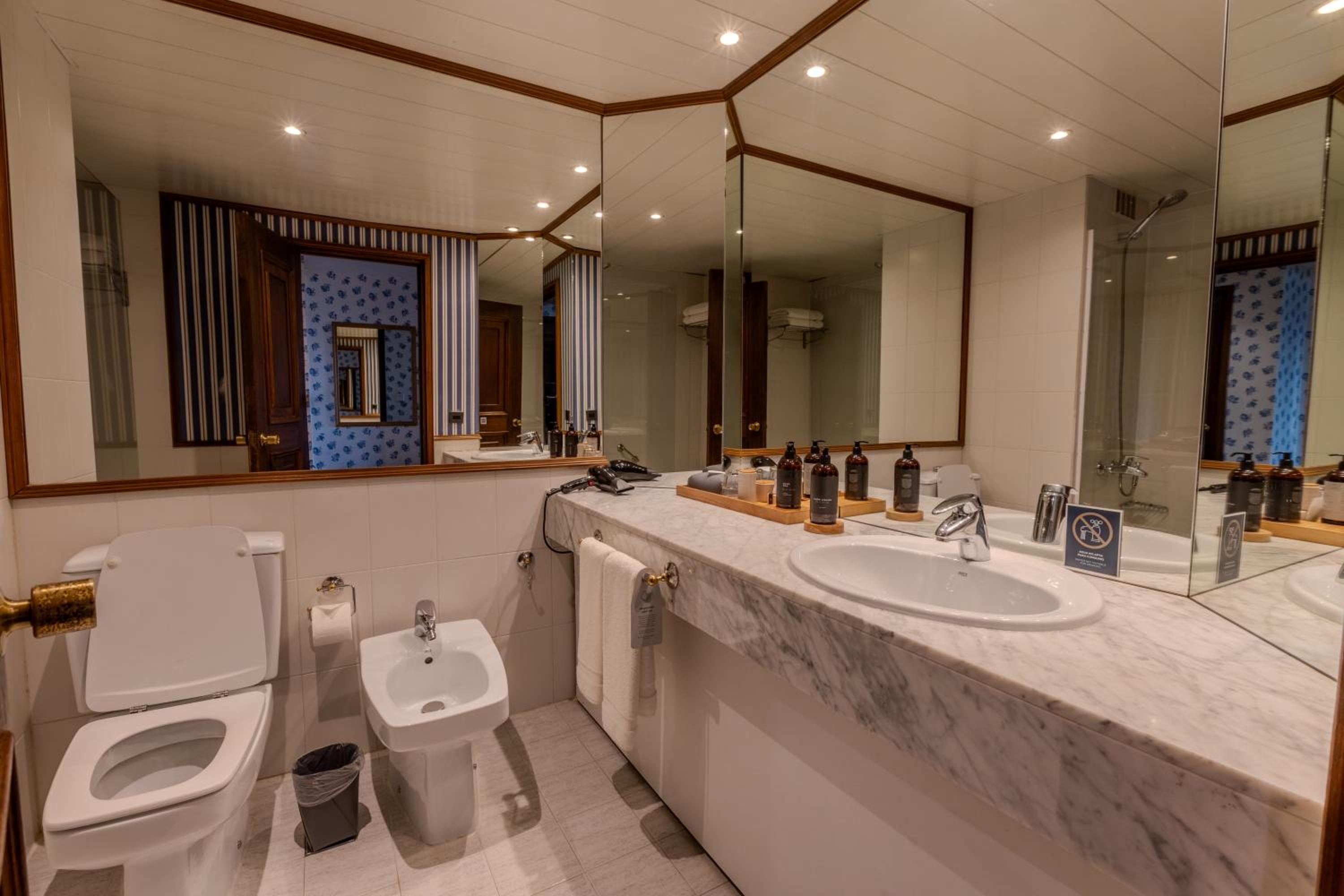 Triple Room with Sea View