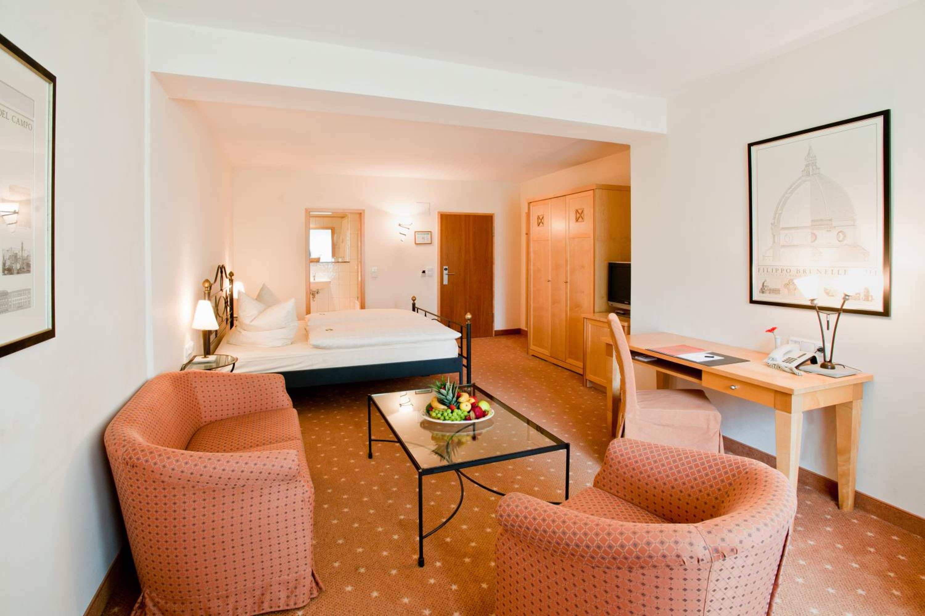 Double or Twin Room - Photo 4