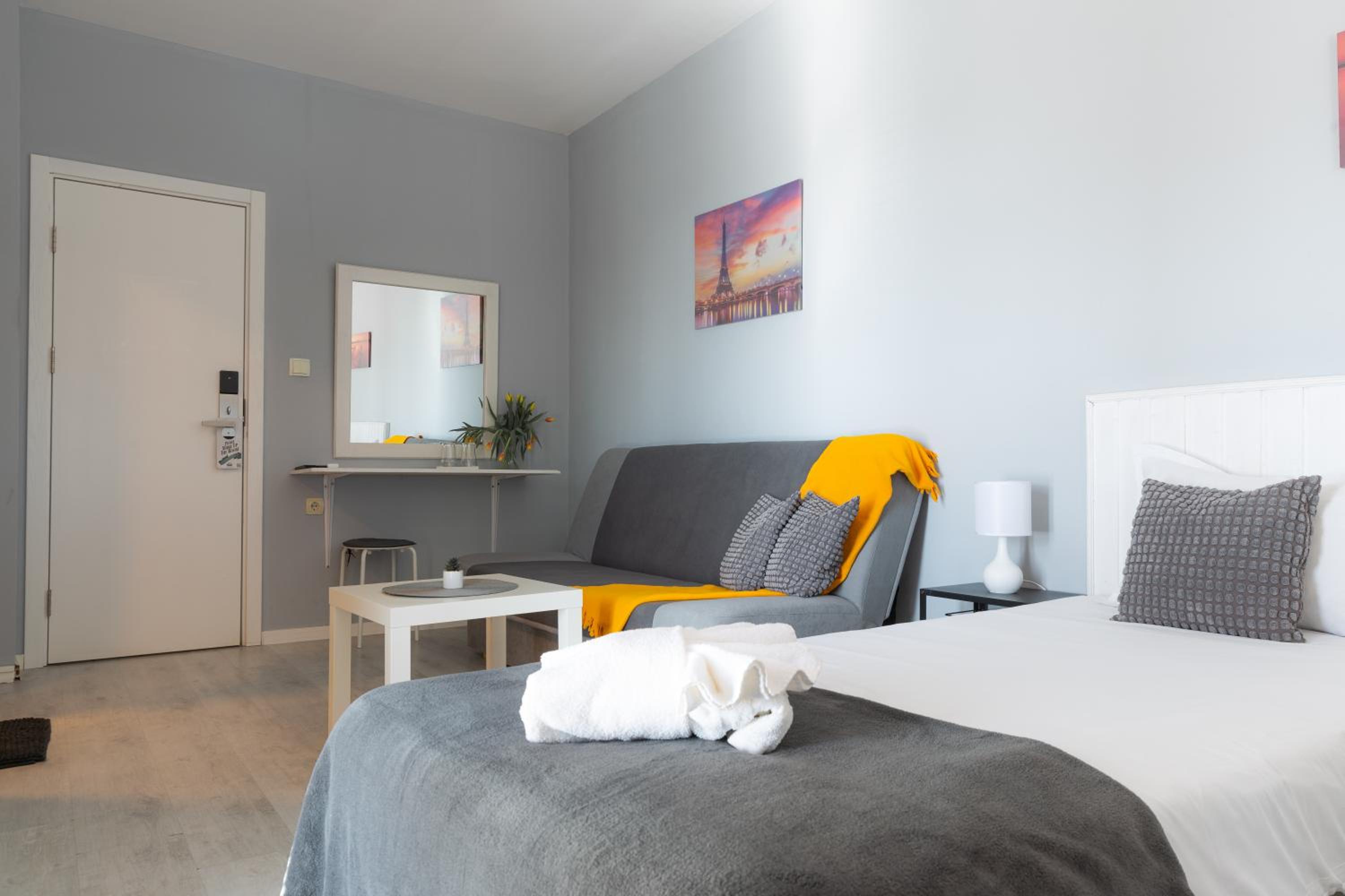 Double Room with Terrace - Photo 2