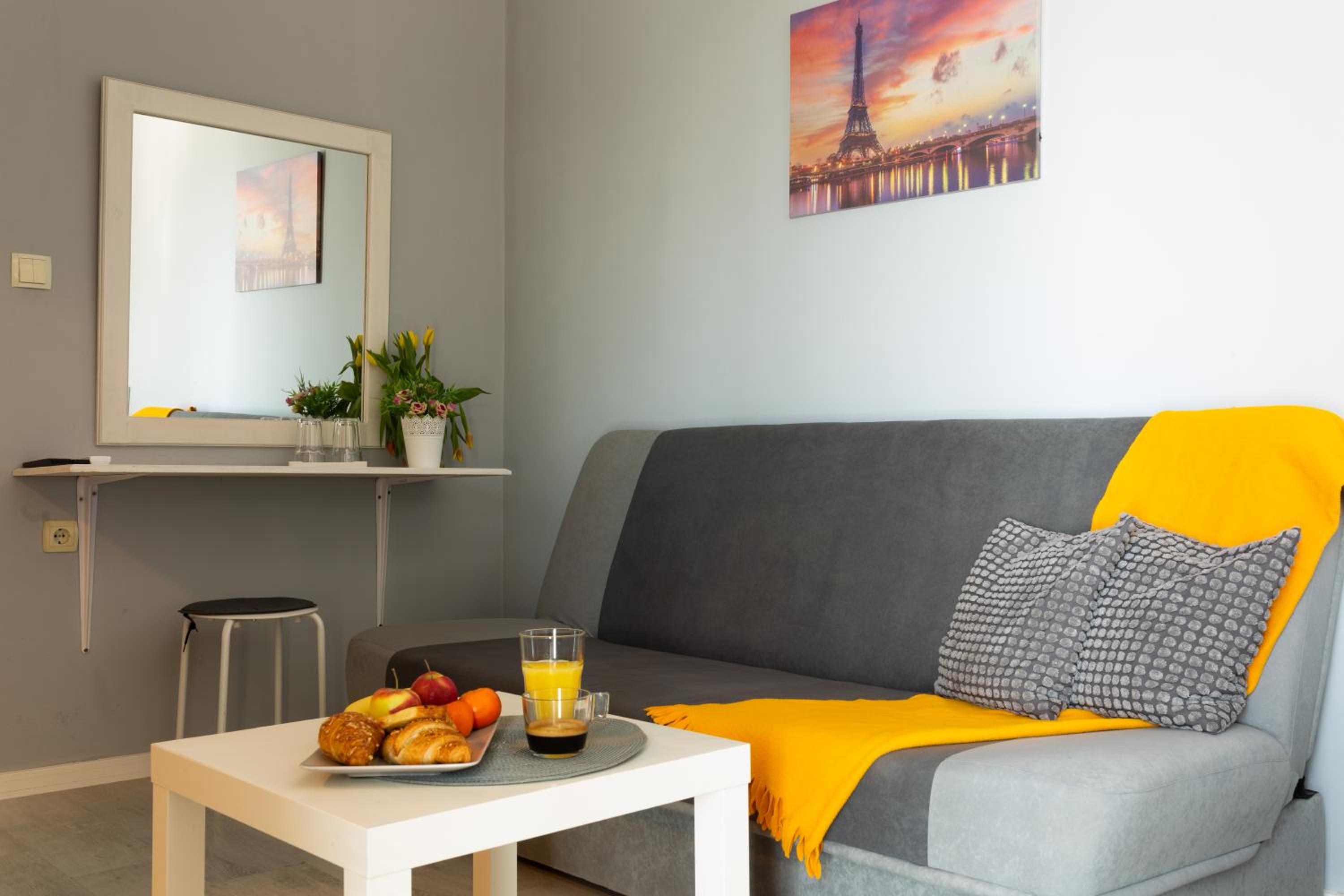 Double Room with Terrace - Photo 4