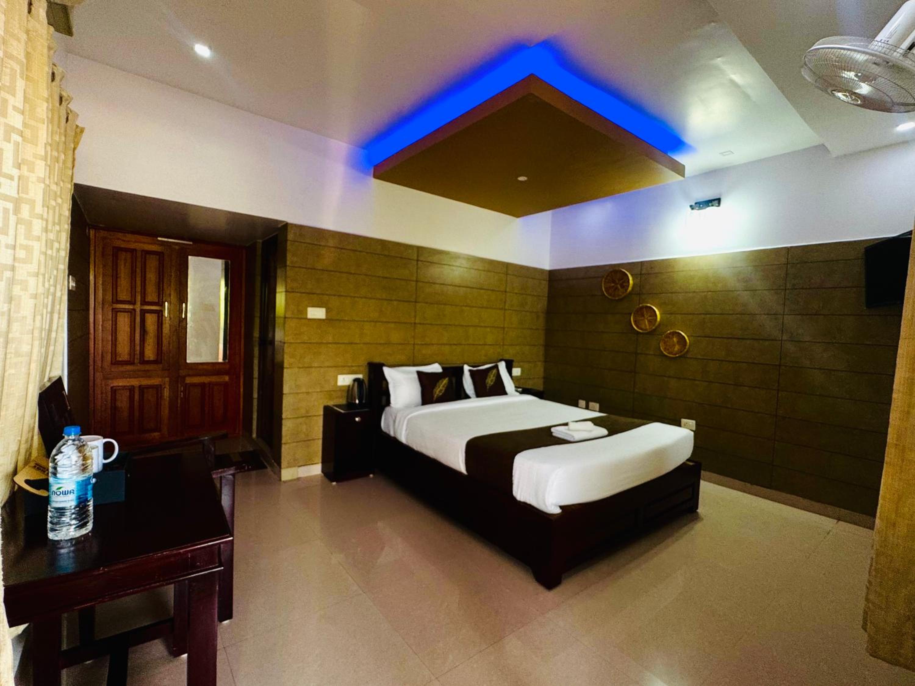 Double Room with Lake View photo 3