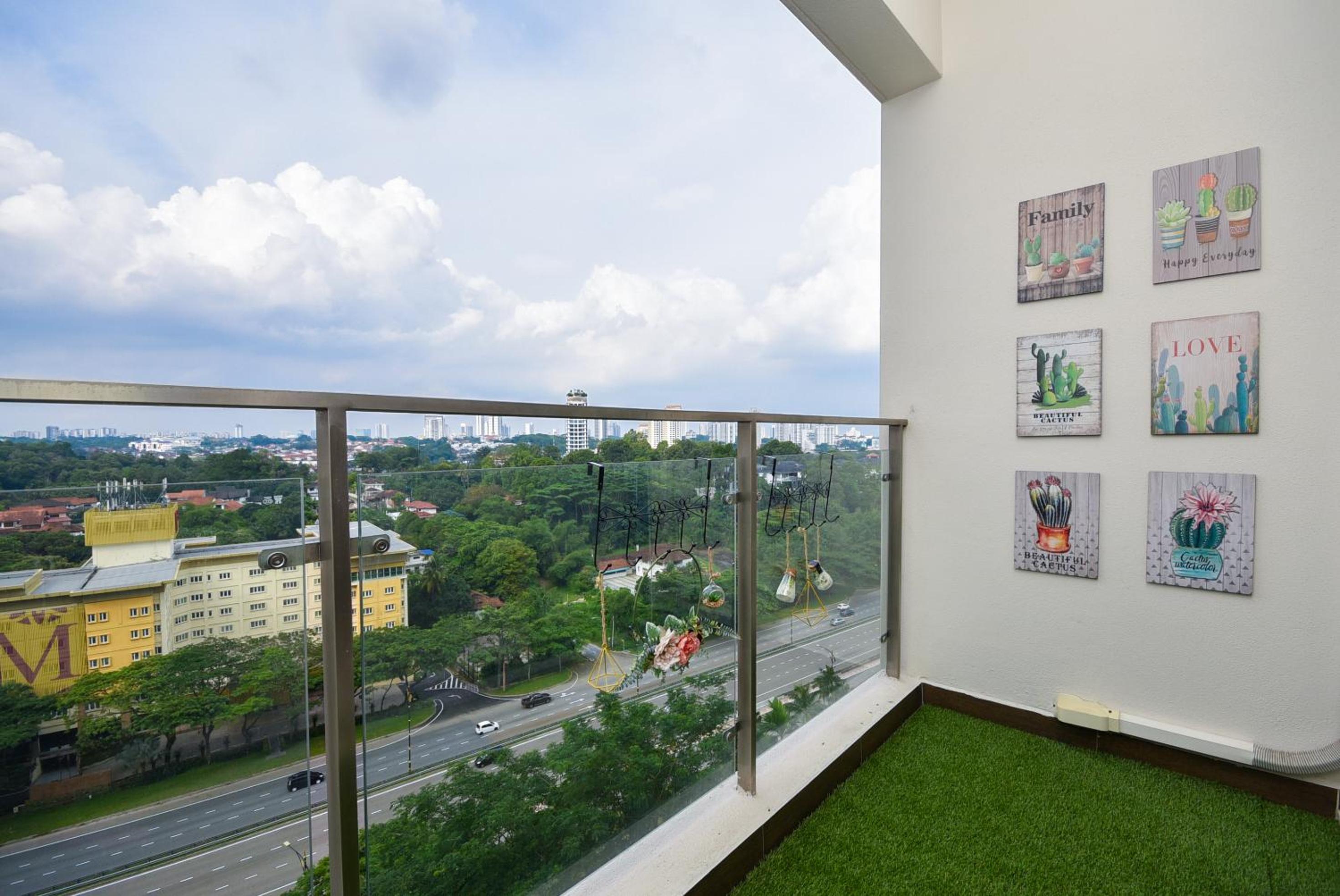 Two-Bedroom Apartment with City View