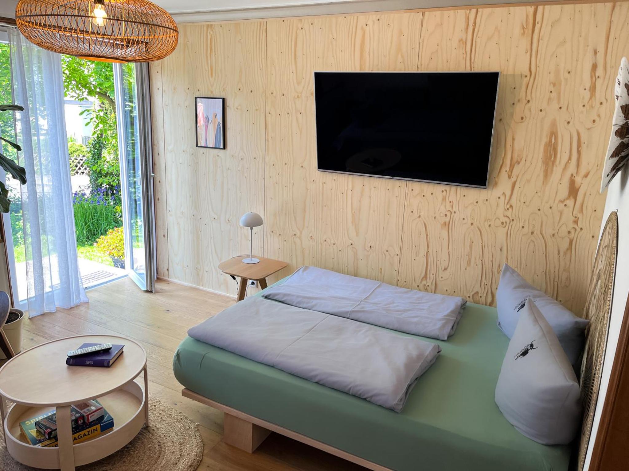 One-Bedroom Apartment with Terrace photo 2
