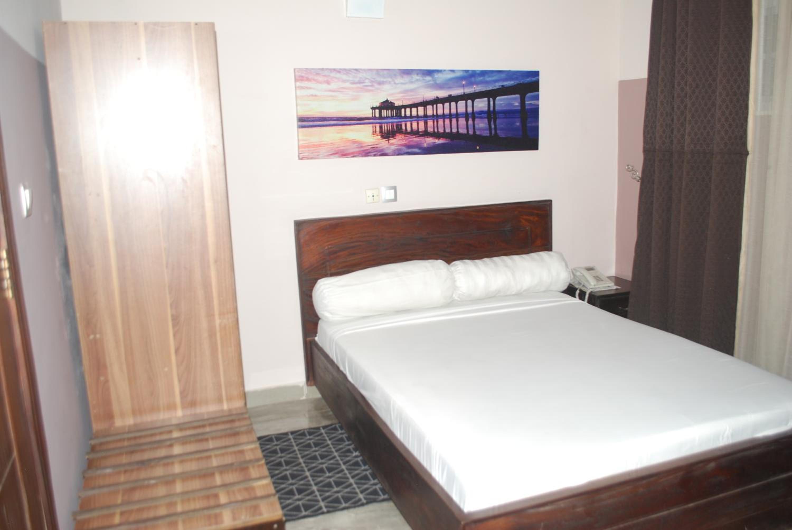 Single Room photo 1