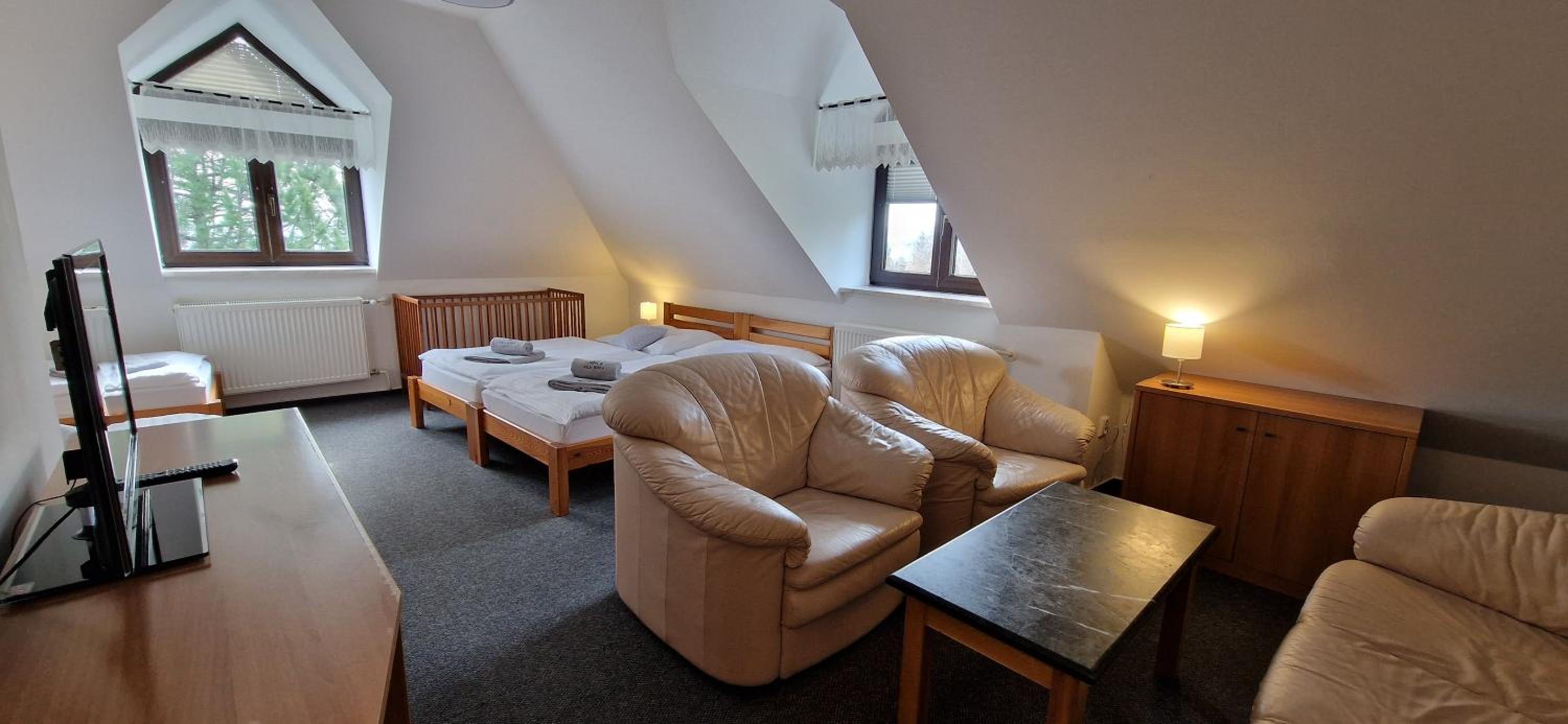 Family Room photo 2