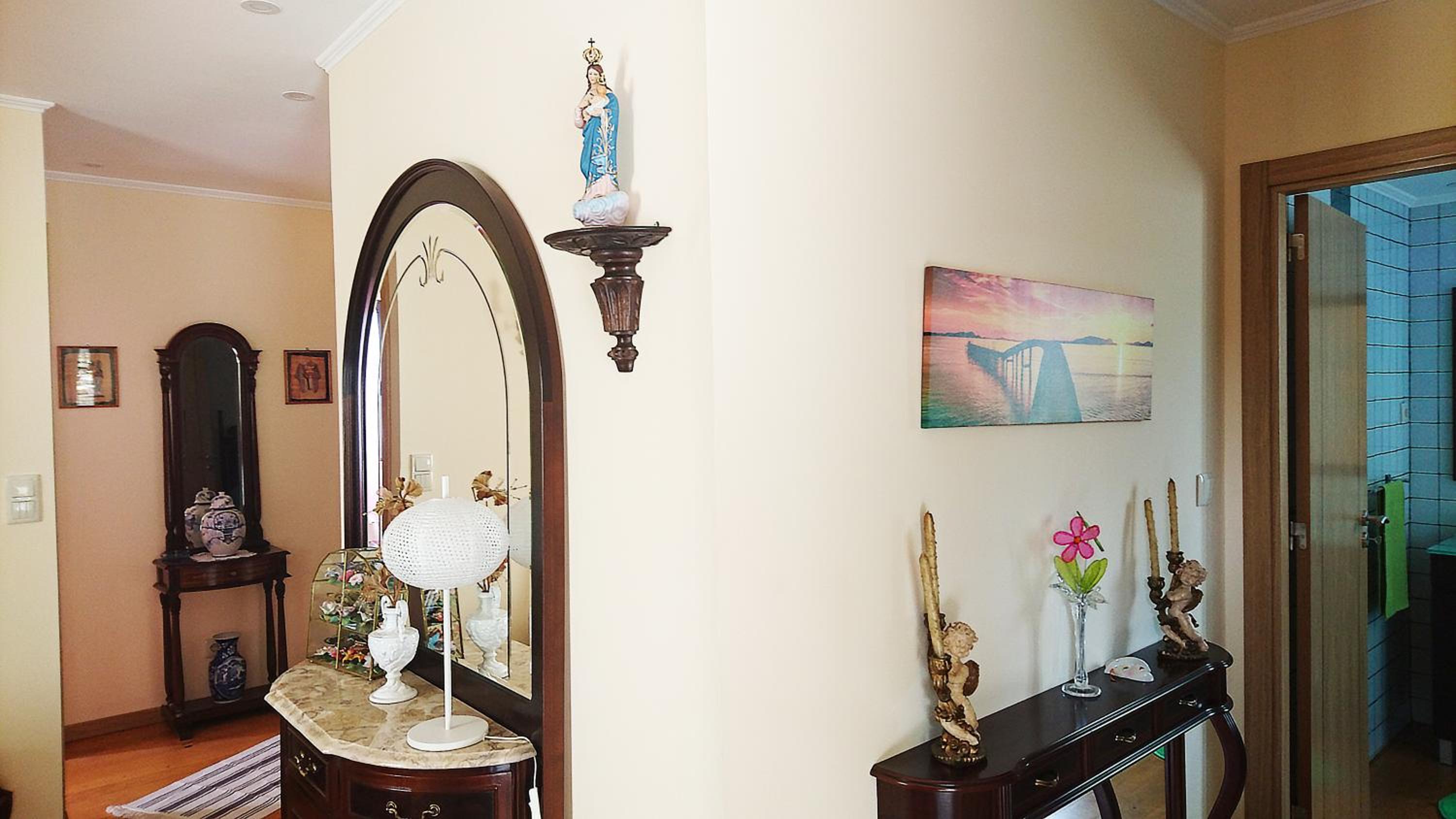 Three-Bedroom Villa - Photo 3