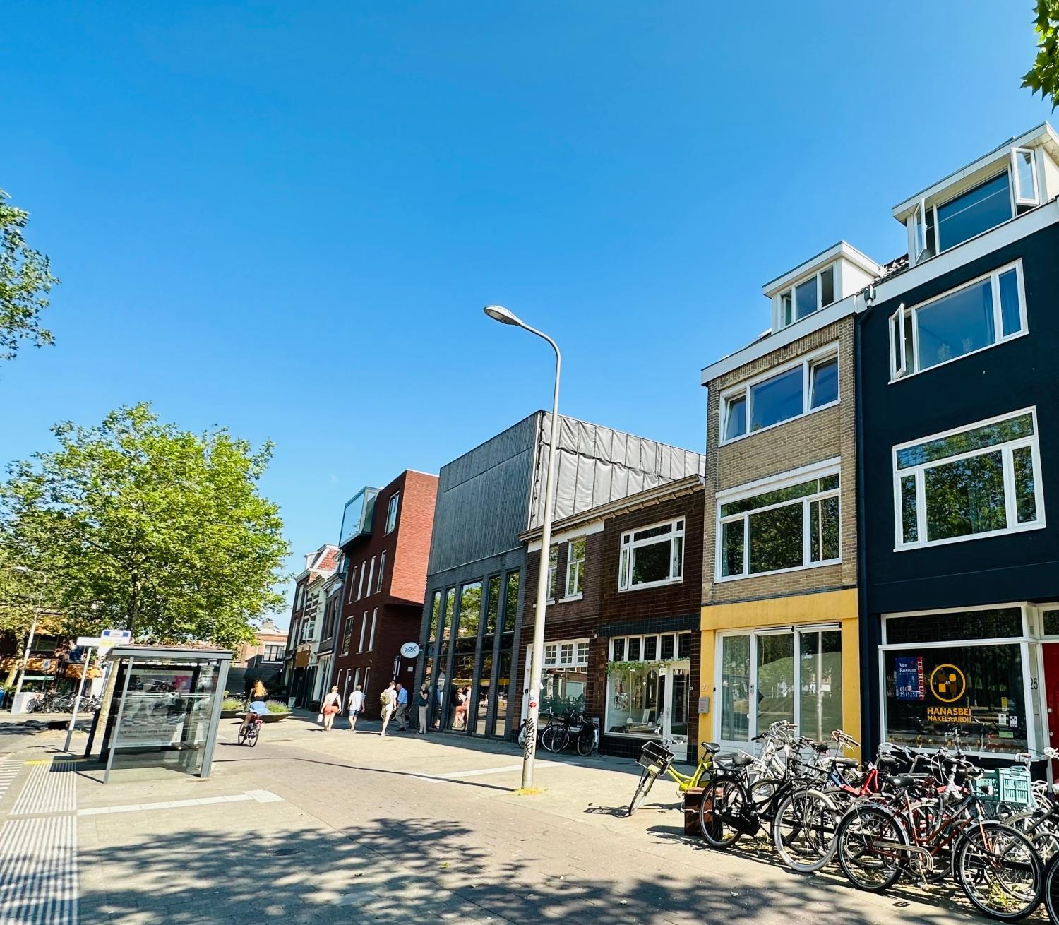 One-Bedroom Deluxe Apartment