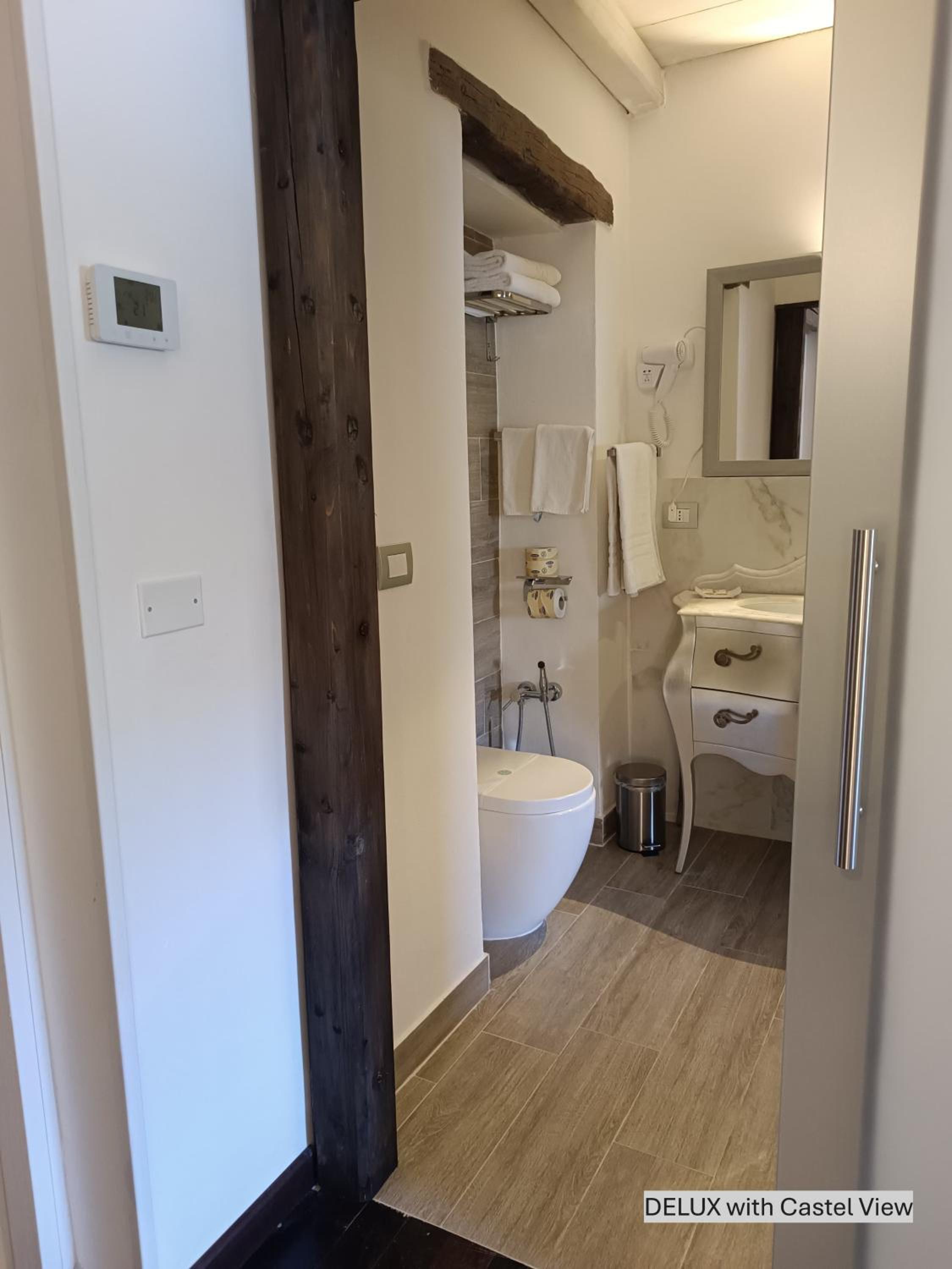 Deluxe Double Room with Castle View - Photo 23