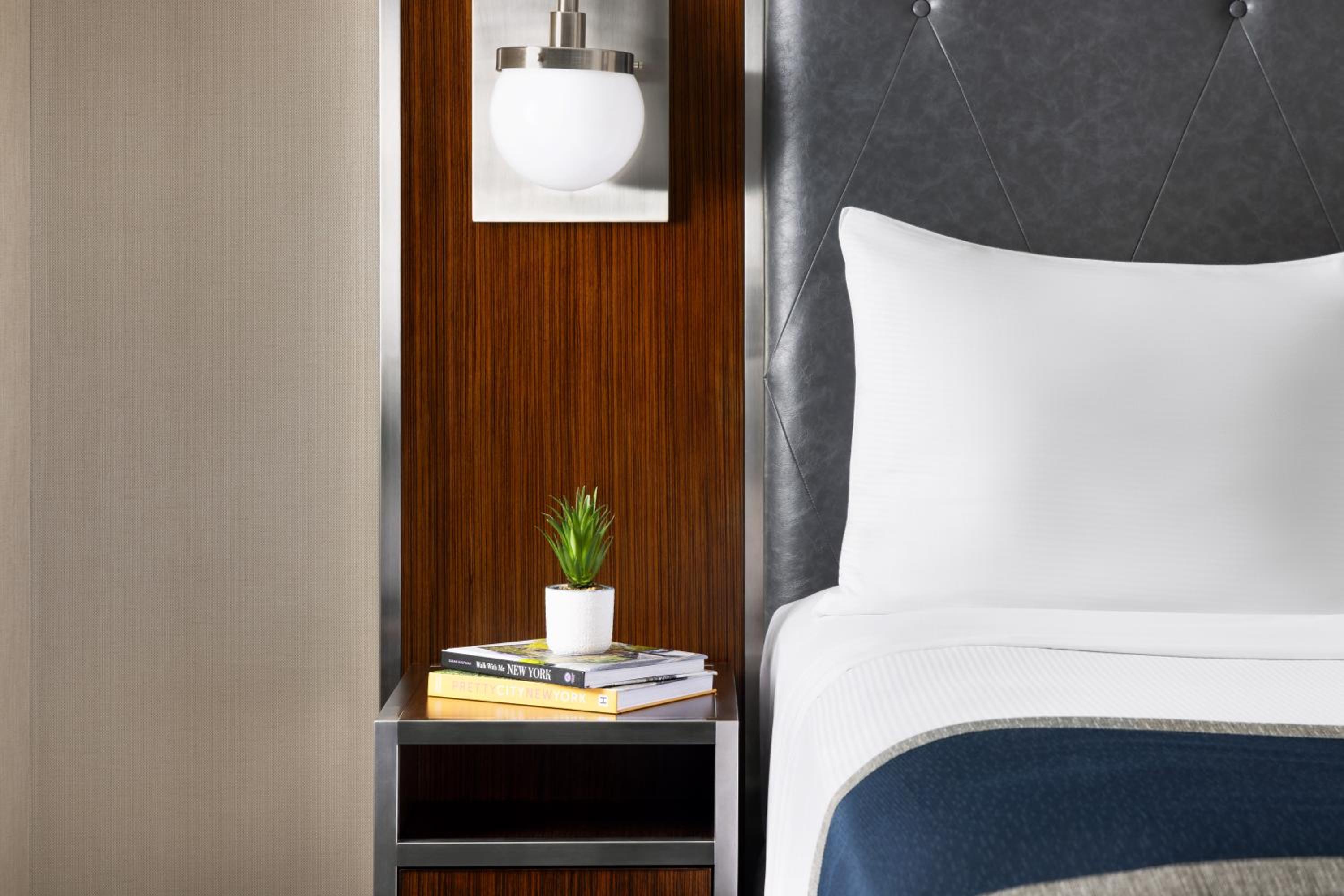 Executive Queen Room