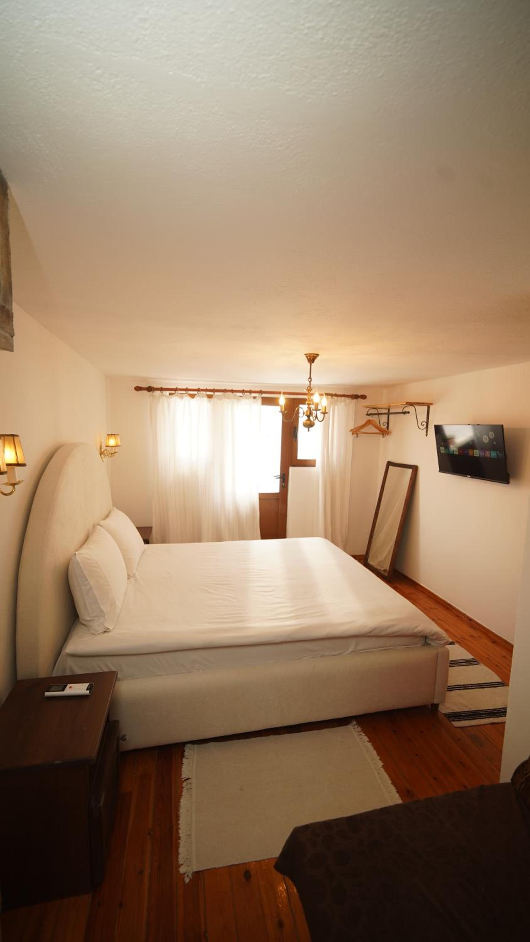 Two-Bedroom House photo 3