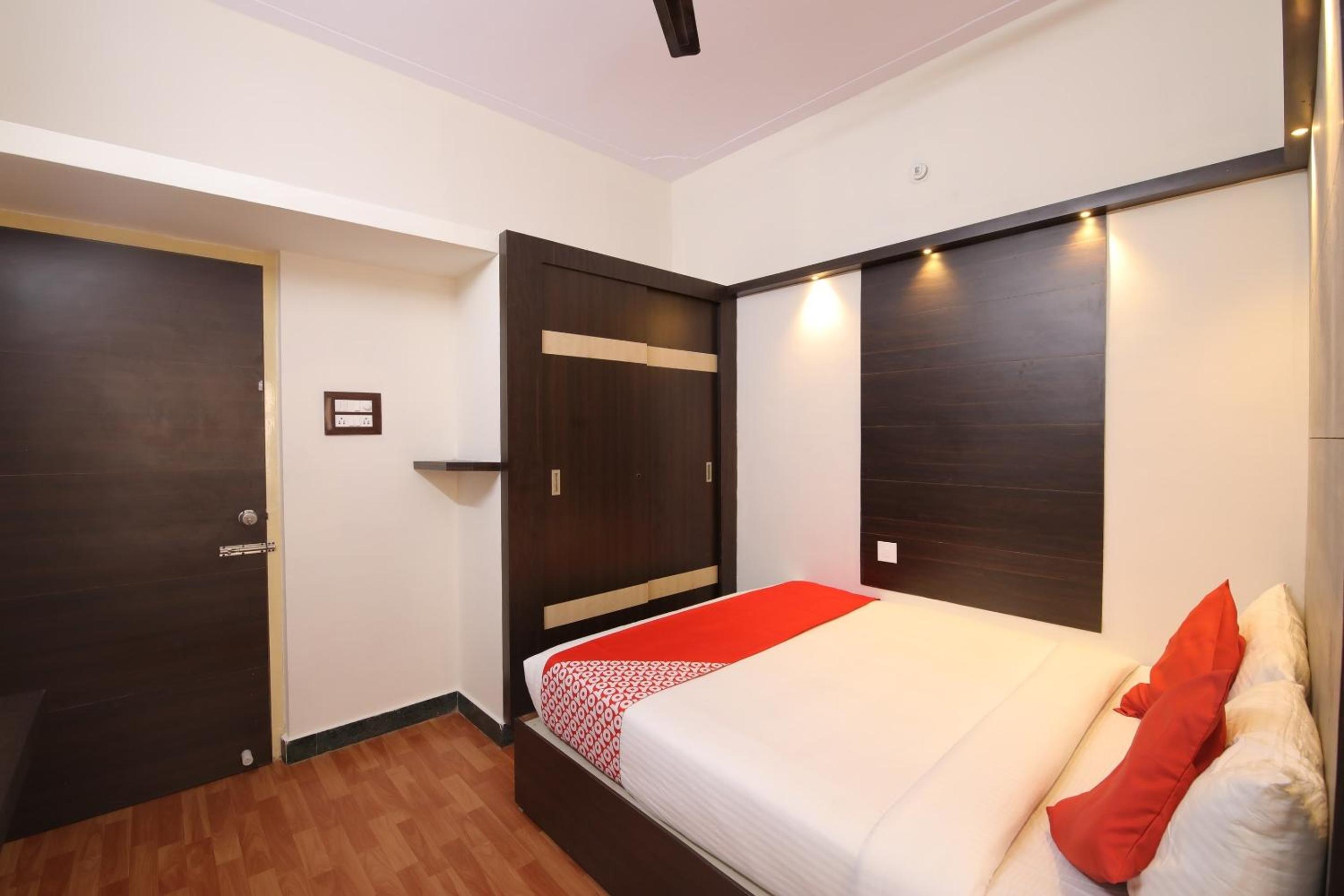 Small Double Room photo 2