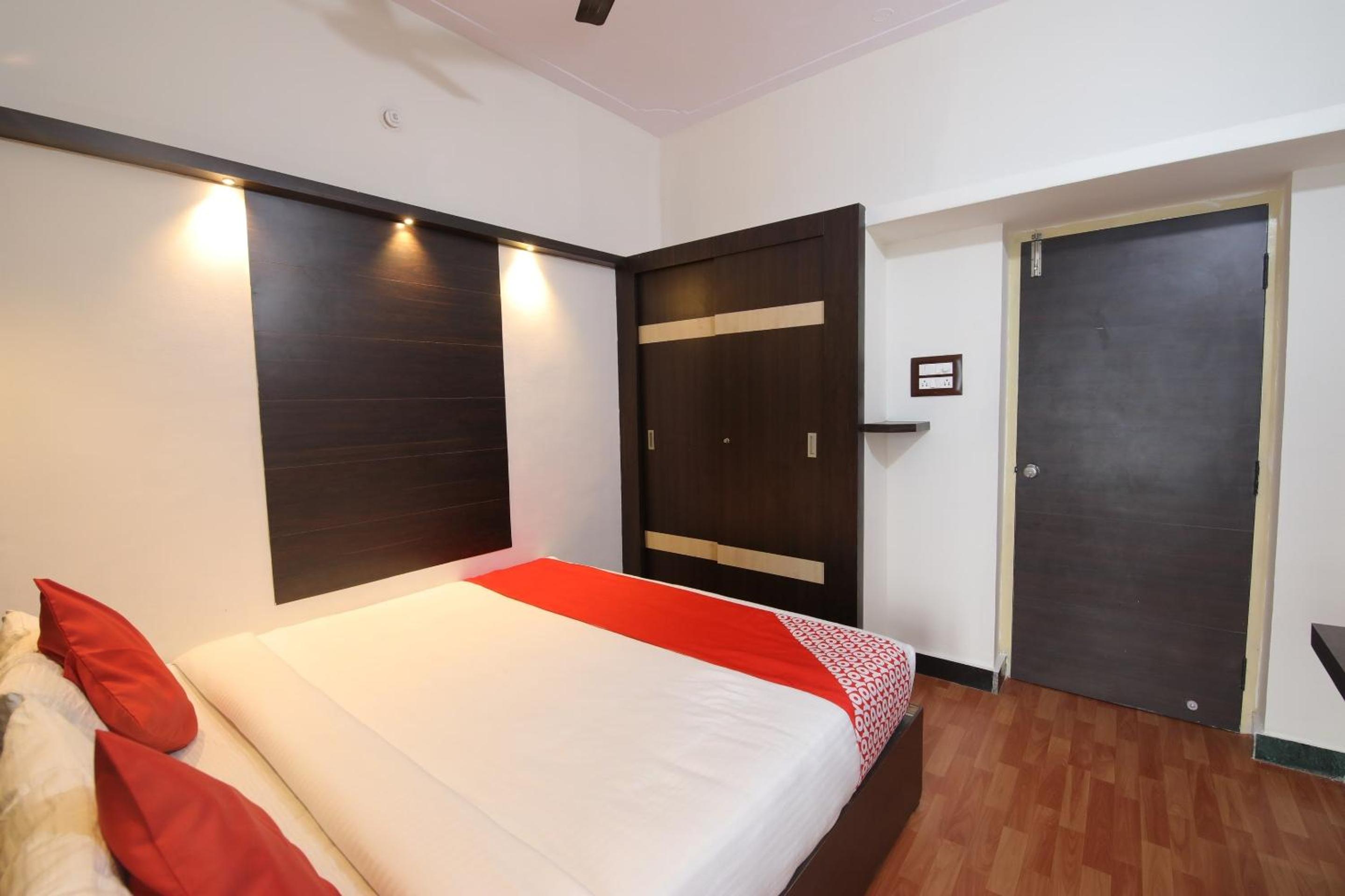 Small Double Room photo 3