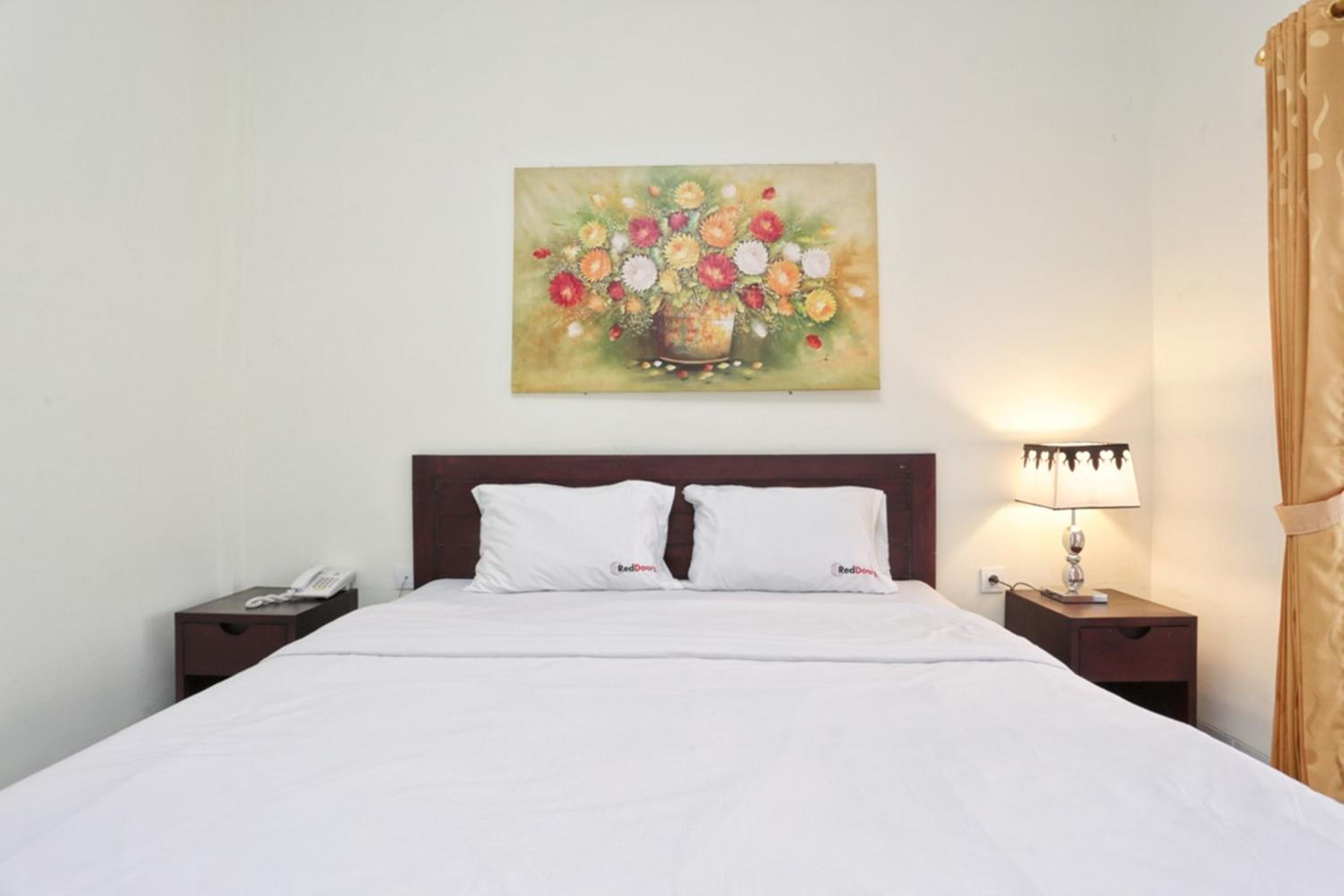 RedDoorz Double Room - Photo 2