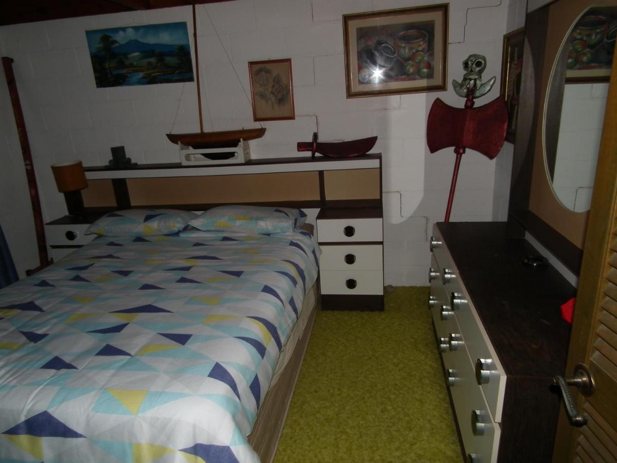 Double Room with Shared Bathroom photo 3