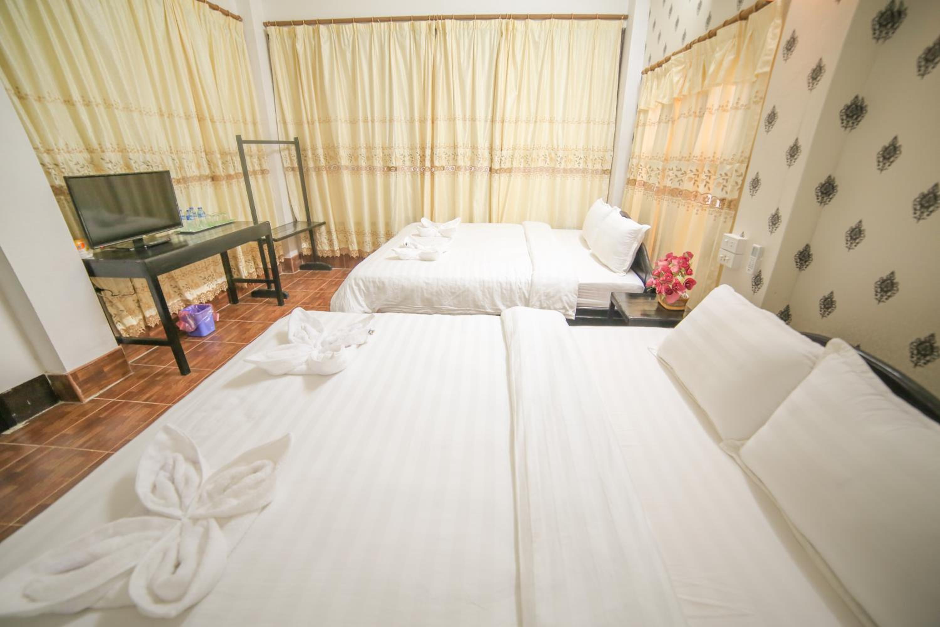 Standard Queen Room with Two Queen Beds