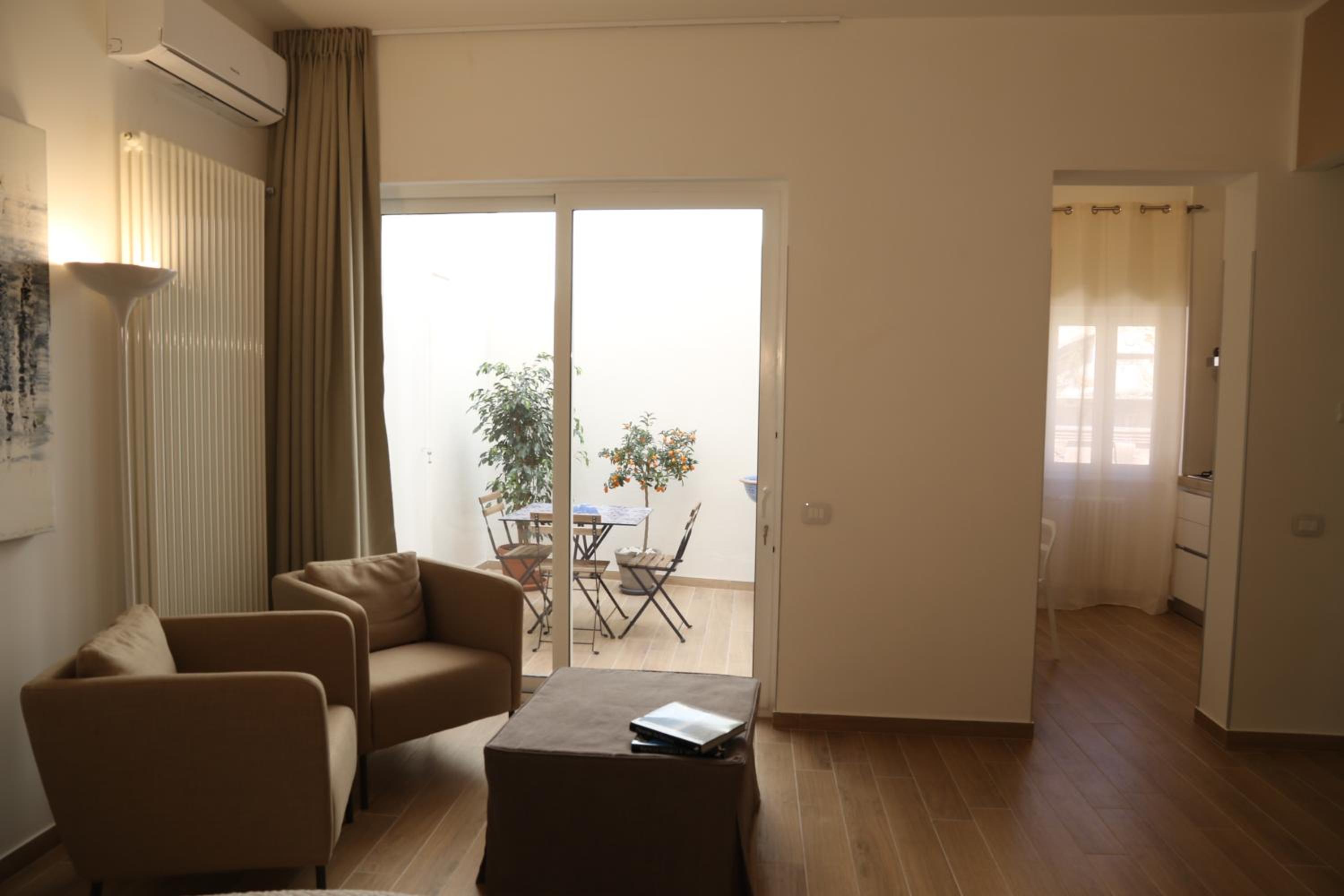 One-Bedroom Apartment - Photo 15