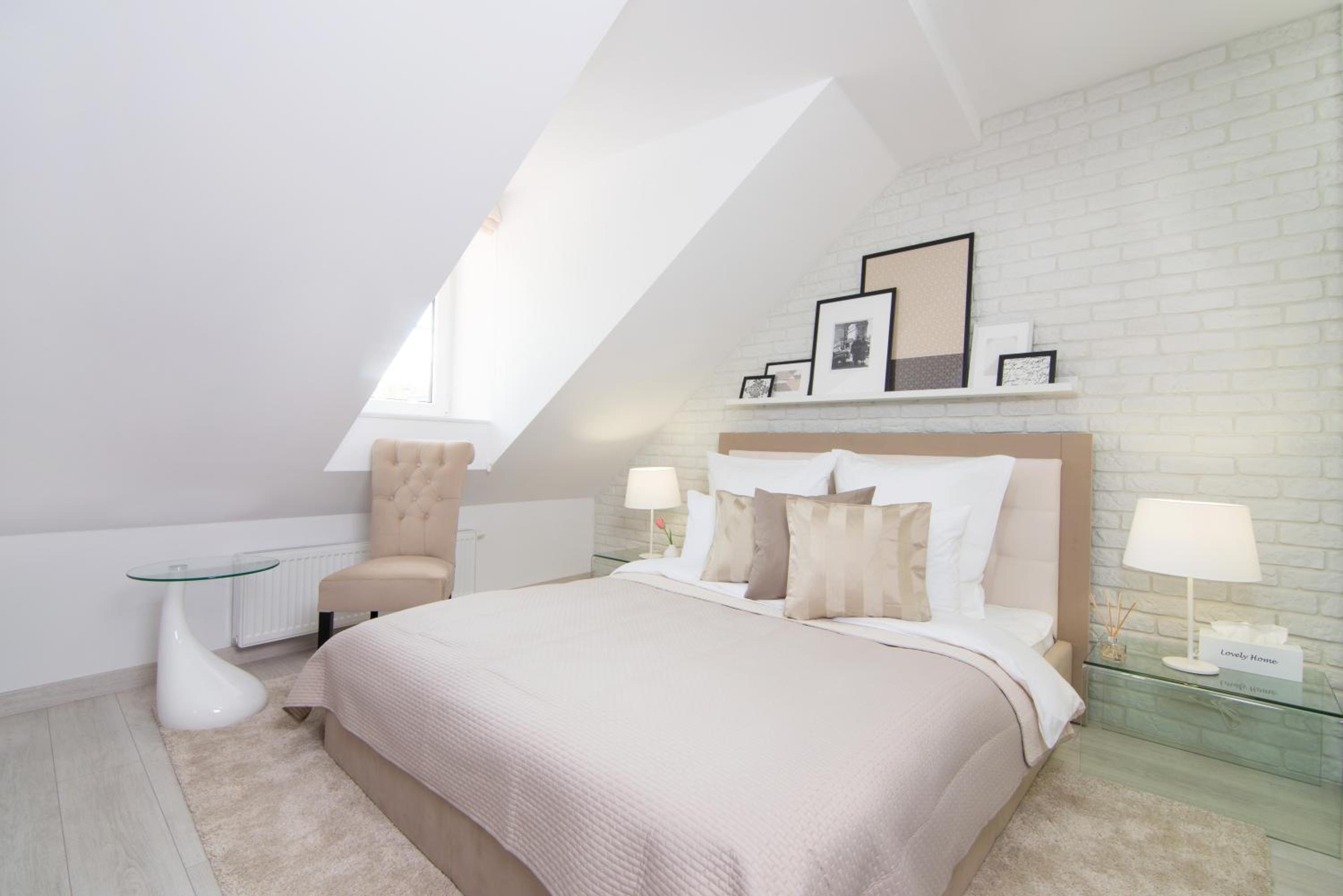 Deluxe Double Room with Shower - Photo 3